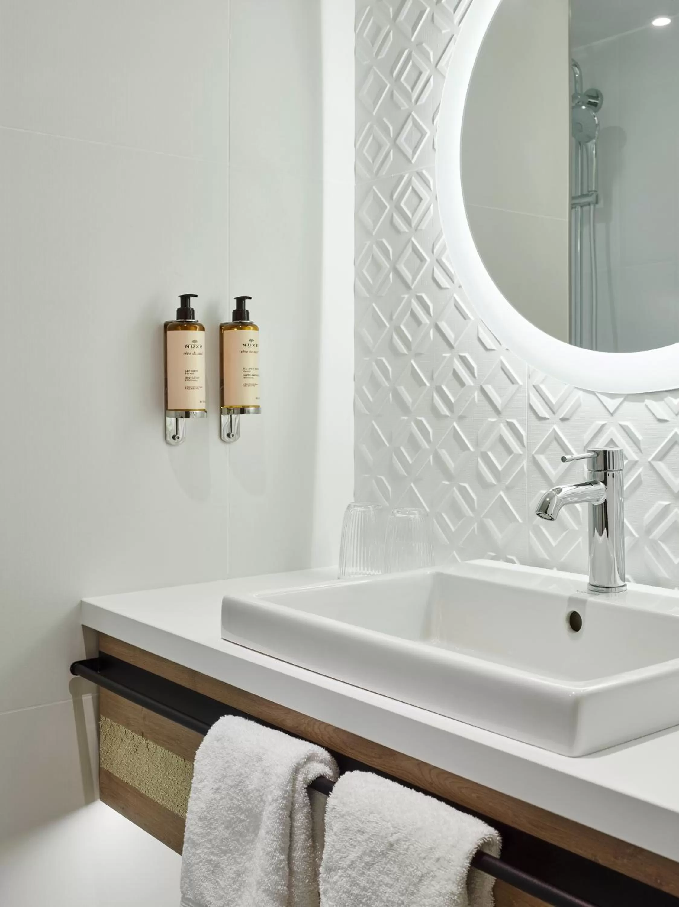 Bathroom in Mercure Hôtel Le Touquet