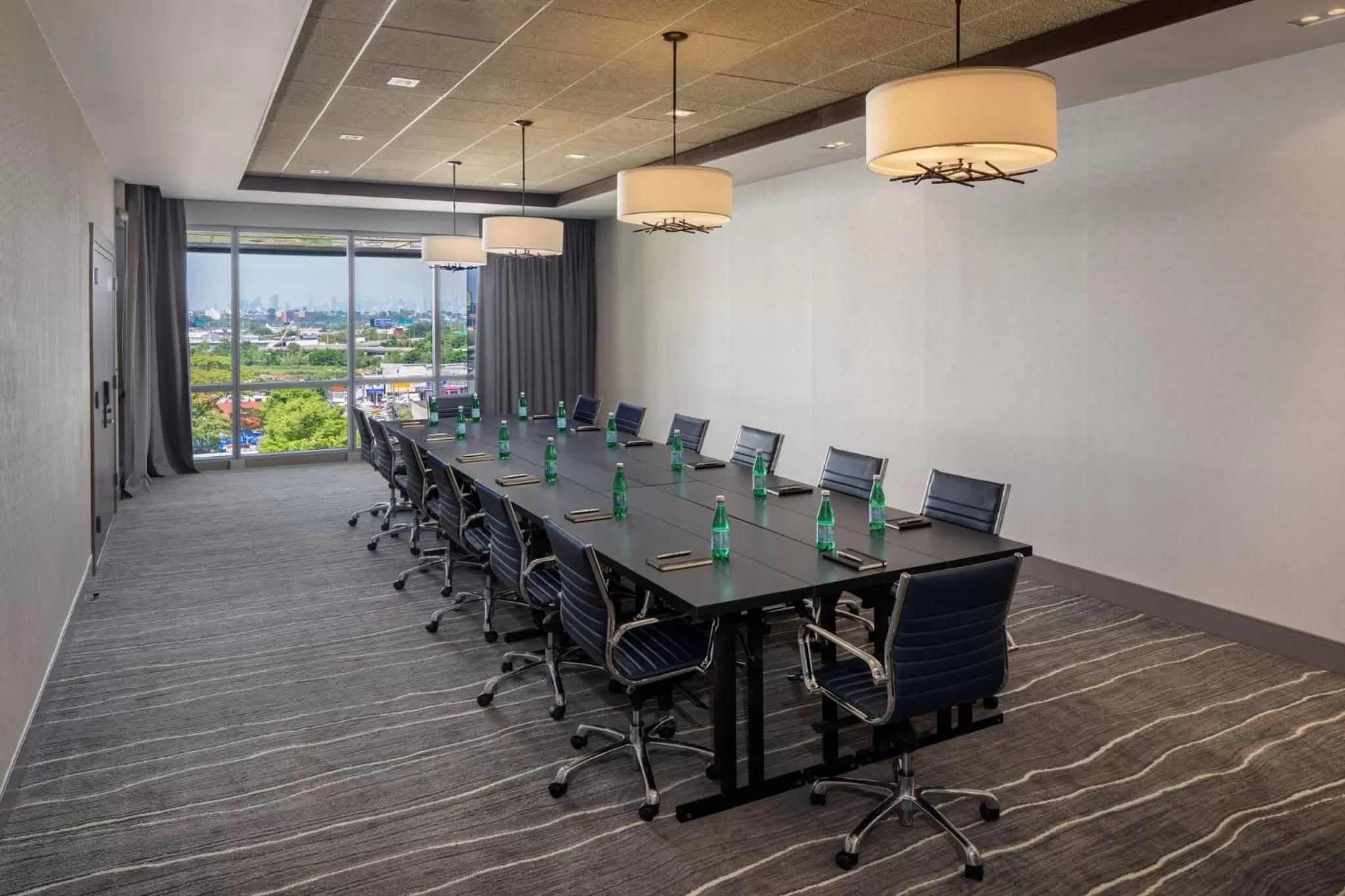 Meeting/conference room in Hotel Indigo Flushing - LaGuardia