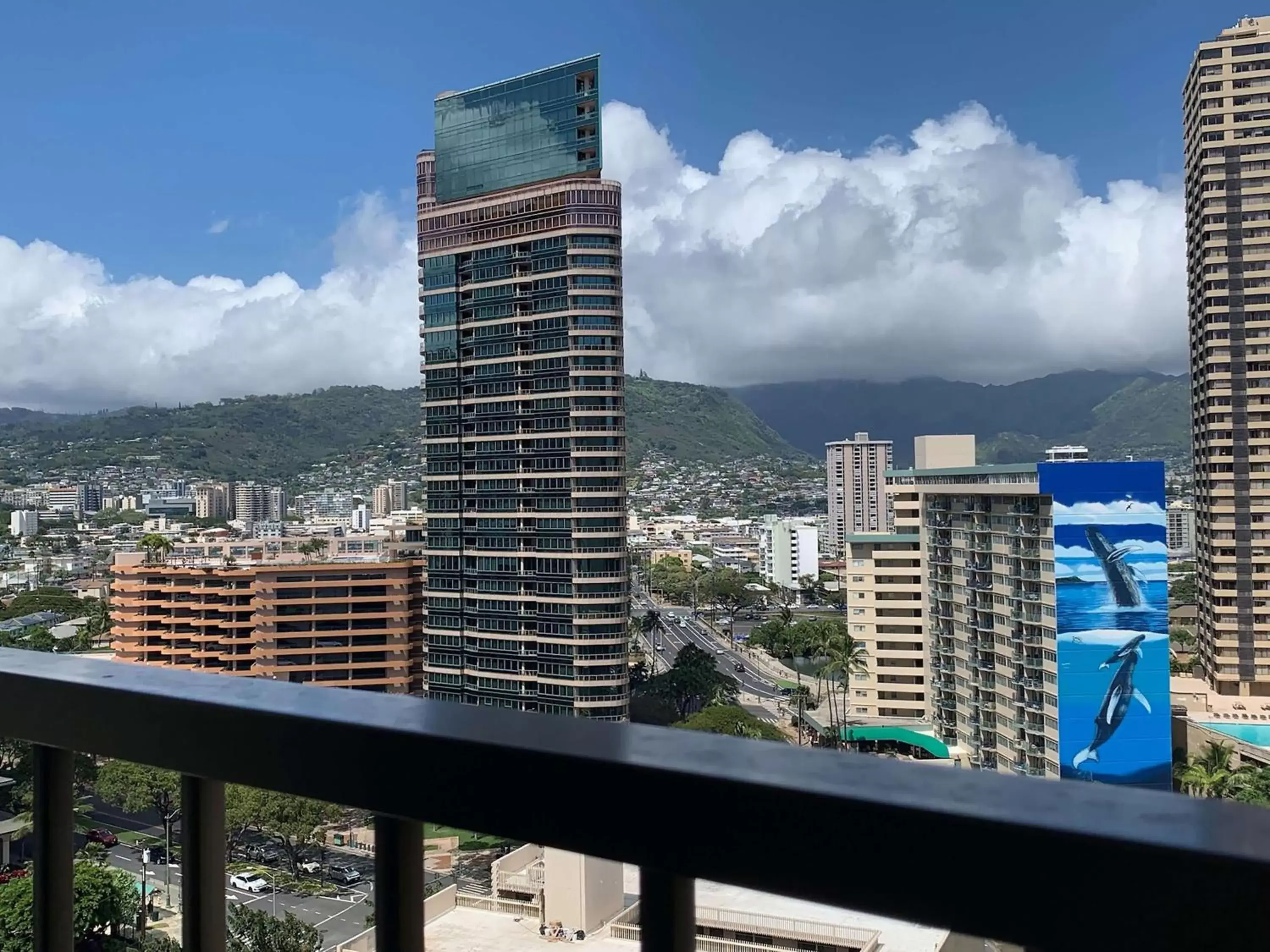 King Room with City View - Disability Access in DoubleTree by Hilton Alana - Waikiki Beach