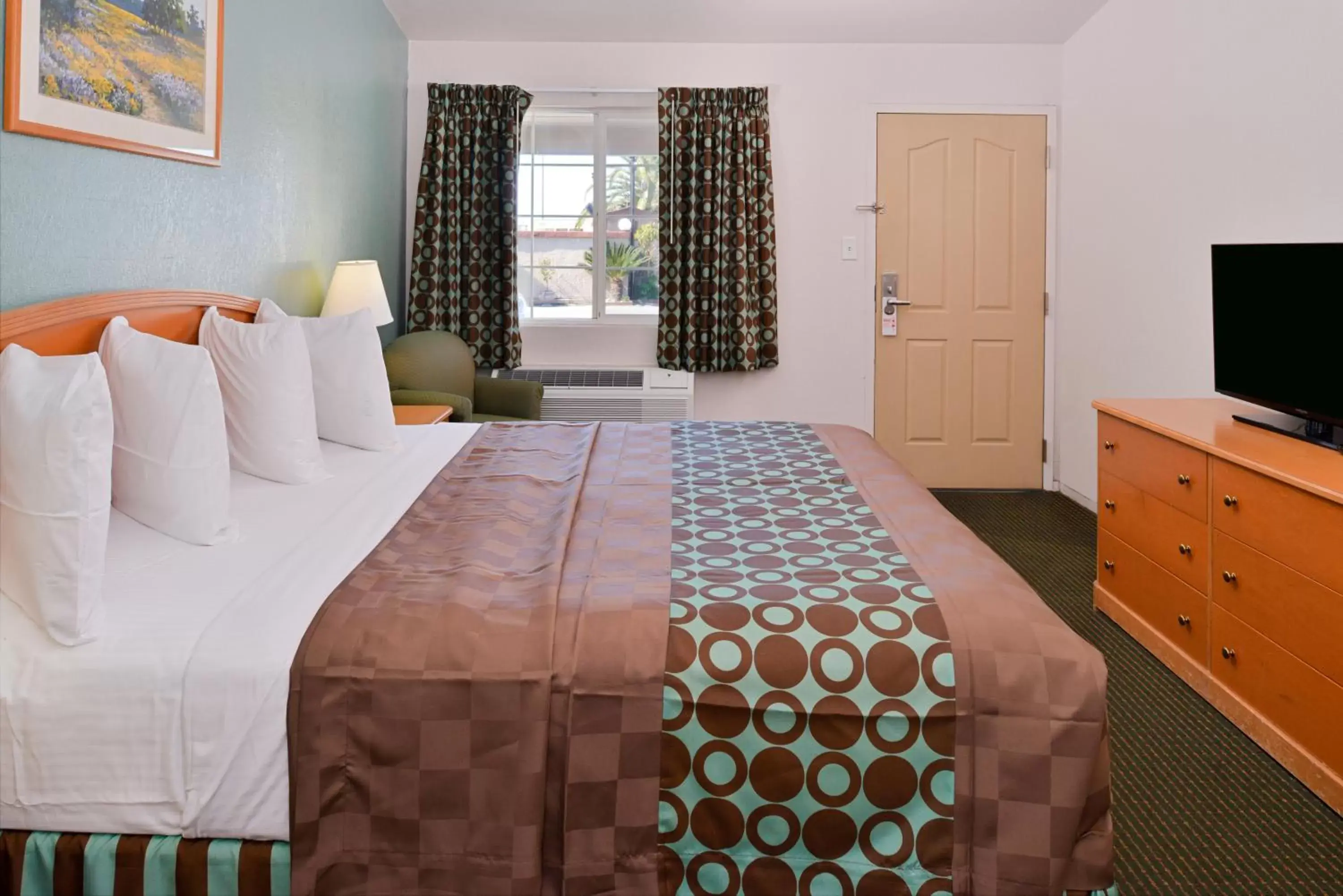 Bedroom, Bed in Americas Best Value Inn Los Banos Bedroom, Bed in Americas Best Value Inn Los Banos