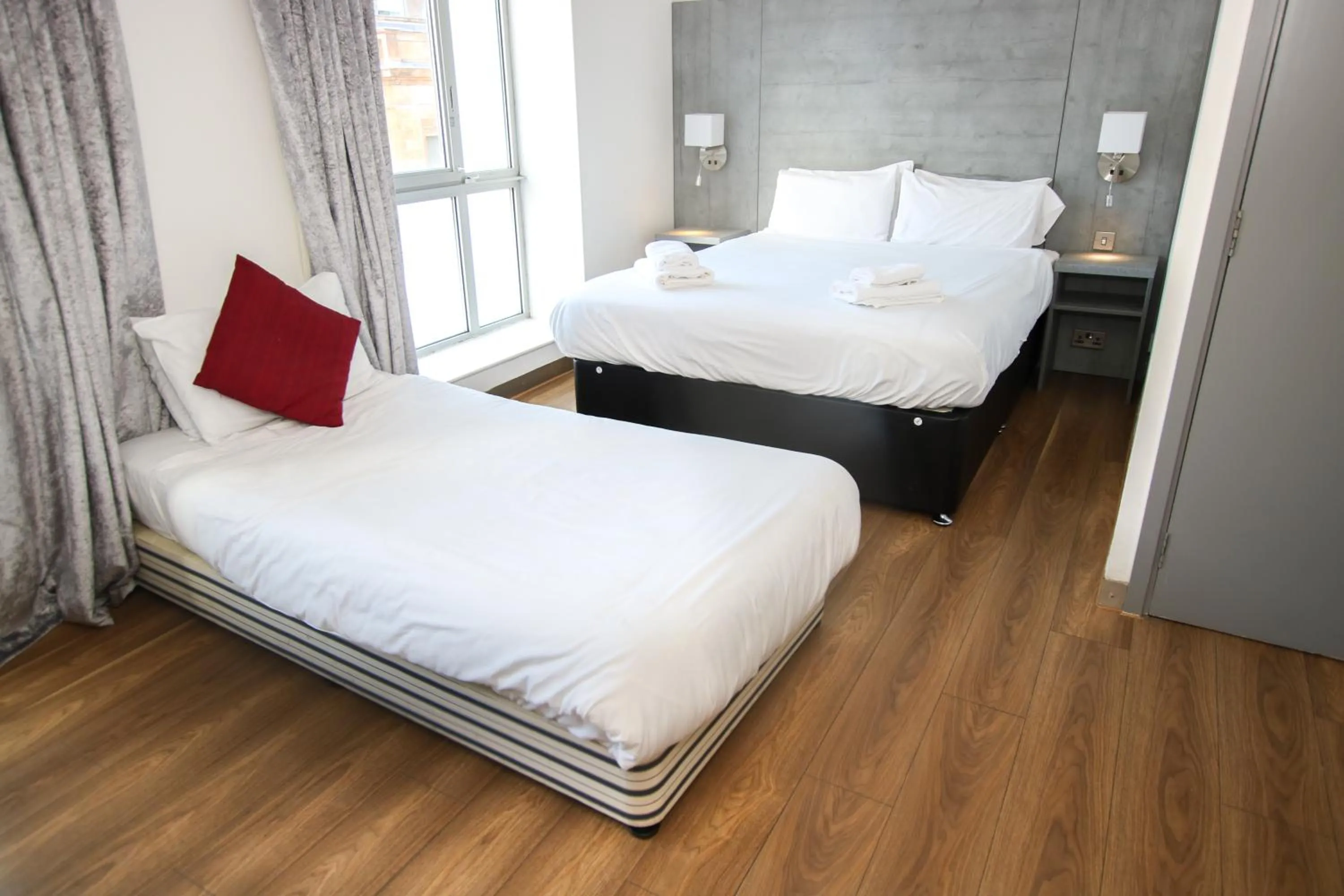 Bed in Brunswick Merchant City Hotel