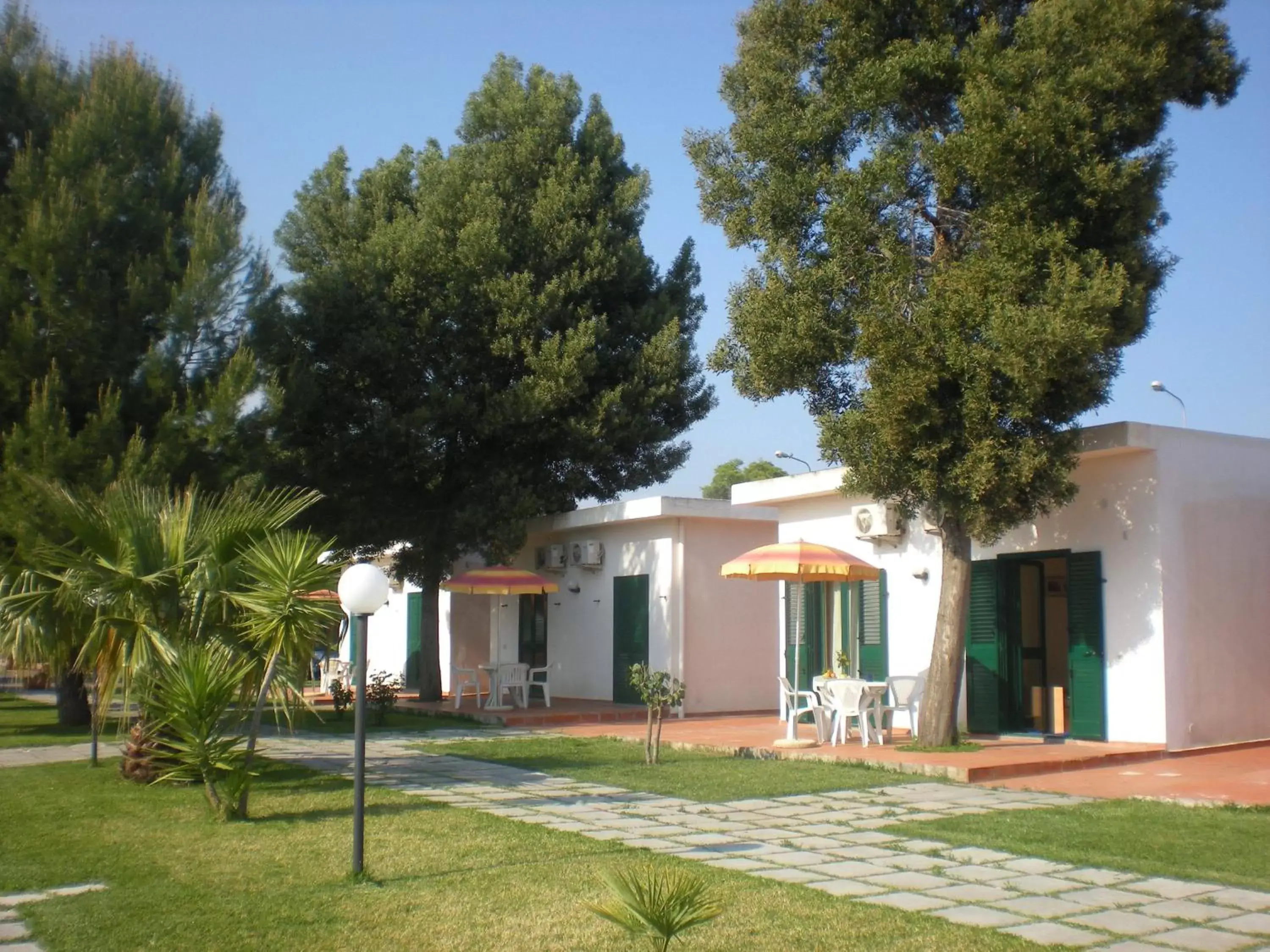 Facade/entrance, Property Building in Villaggio Artemide