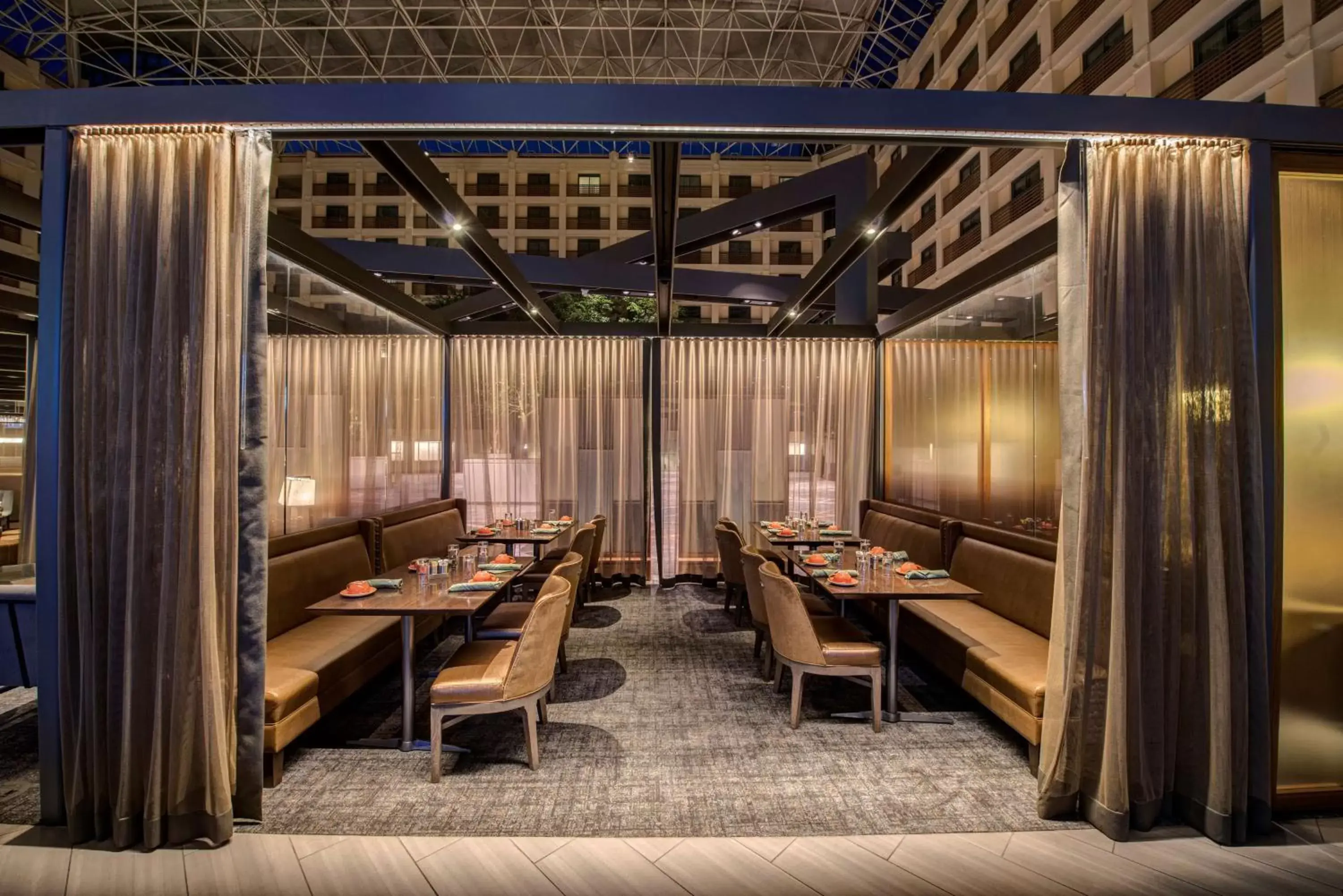 Restaurant/places to eat in Hyatt Regency San Francisco Airport Restaurant/places to eat in Hyatt Regency San Francisco Airport