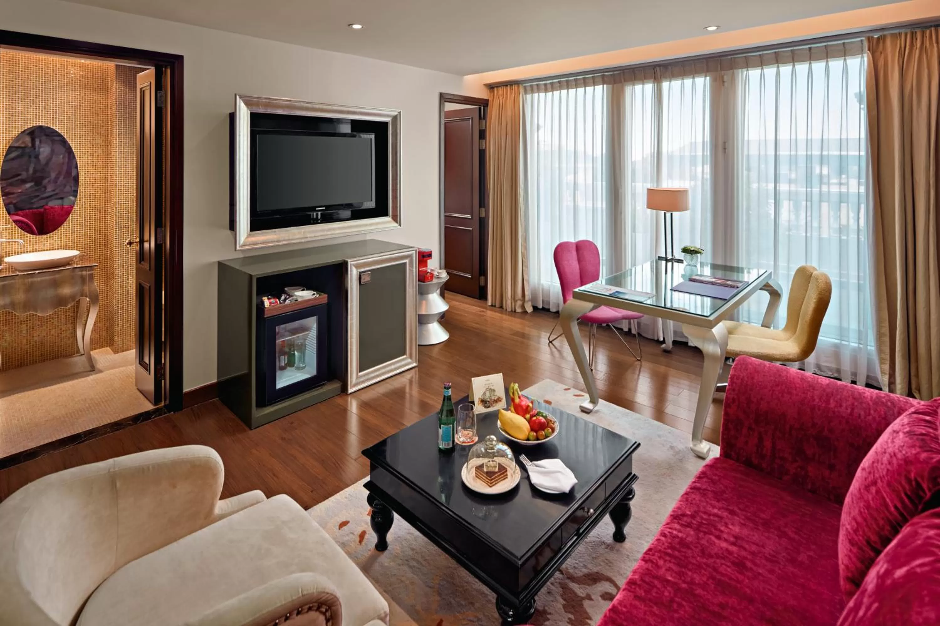 Seating area in Hotel de l'Opera Hanoi - MGallery