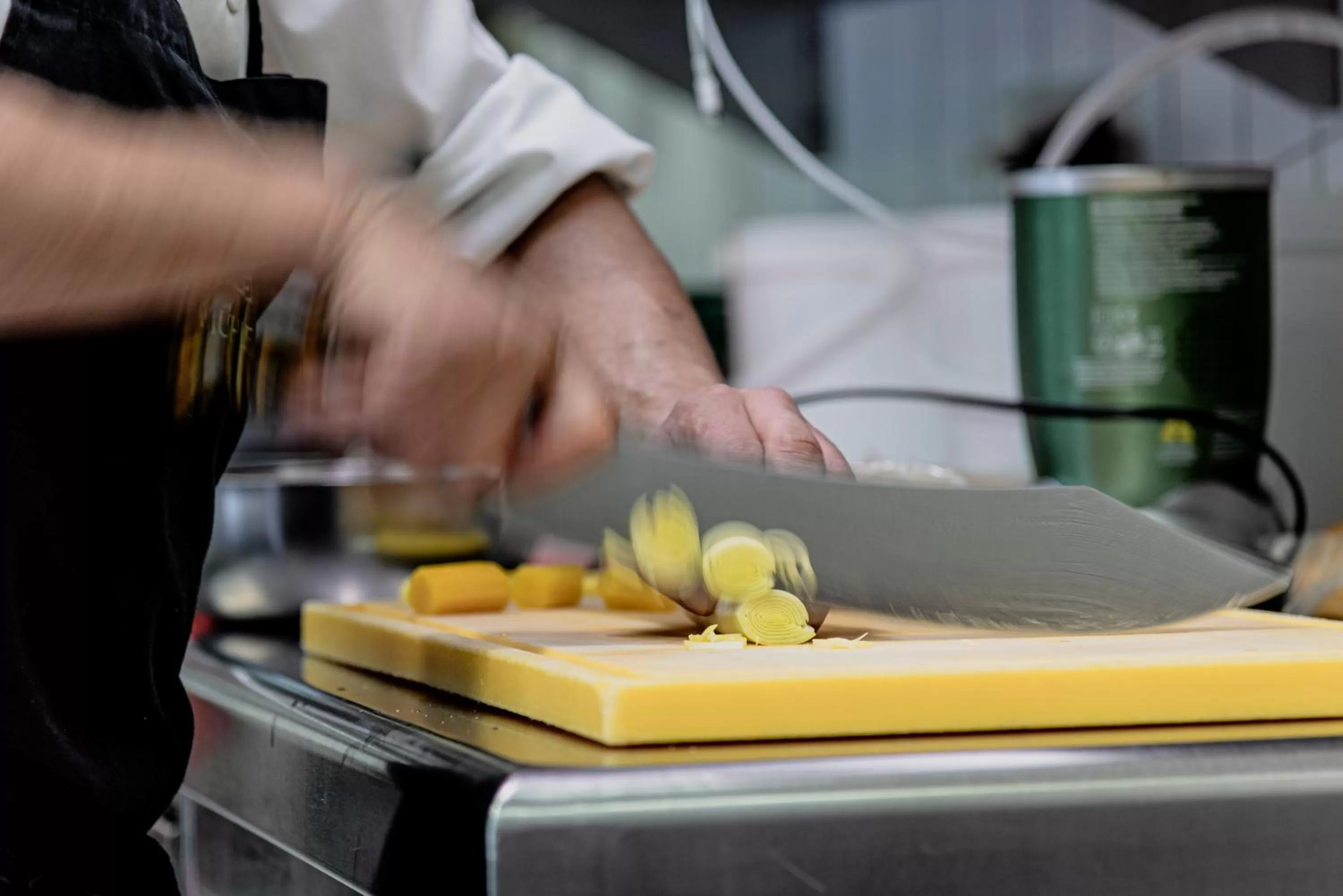 Kitchen or kitchenette in Wohlfühlhotel Goiserer Mühle
