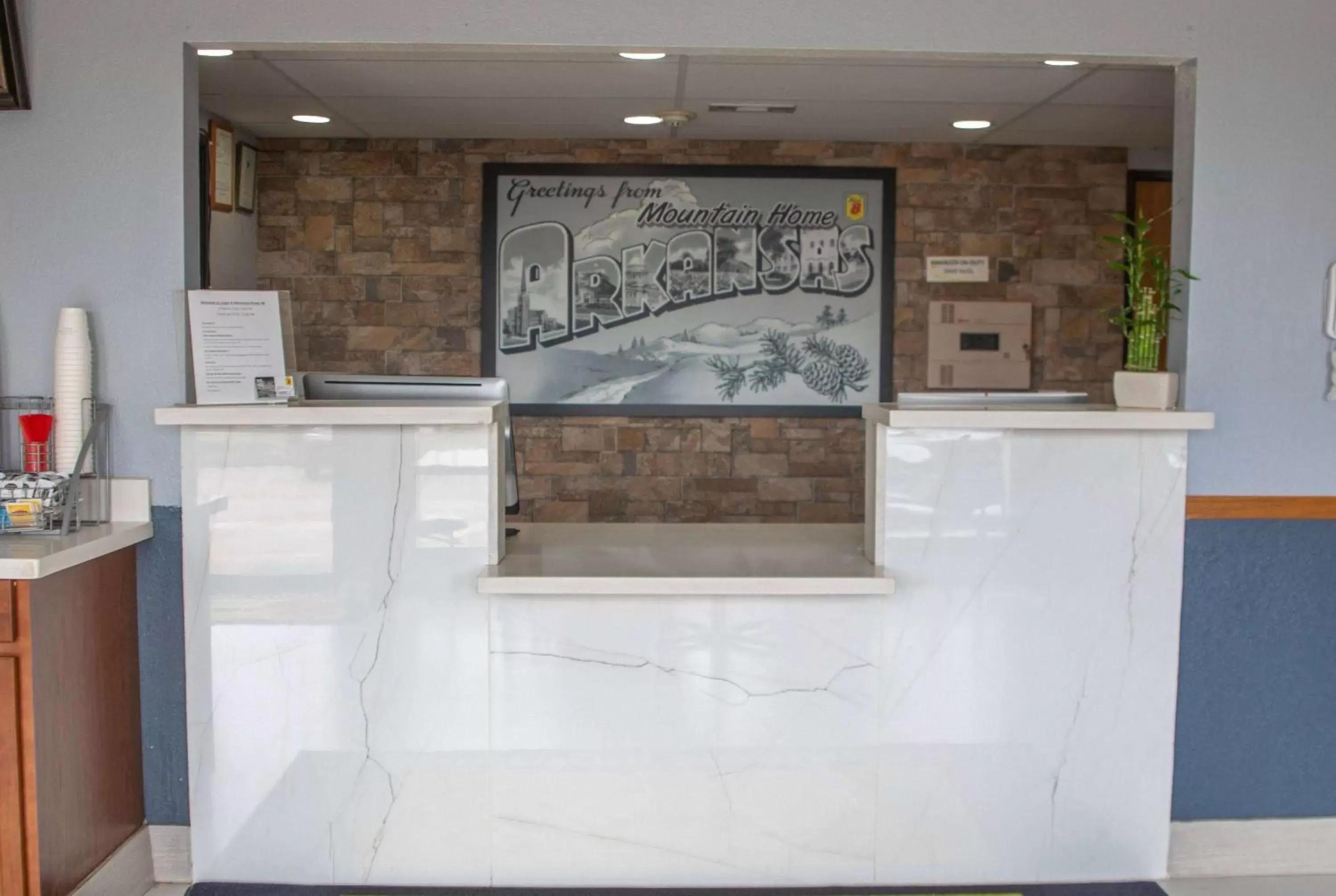 Lobby or reception in Super 8 by Wyndham Mountain Home Lobby or reception in Super 8 by Wyndham Mountain Home