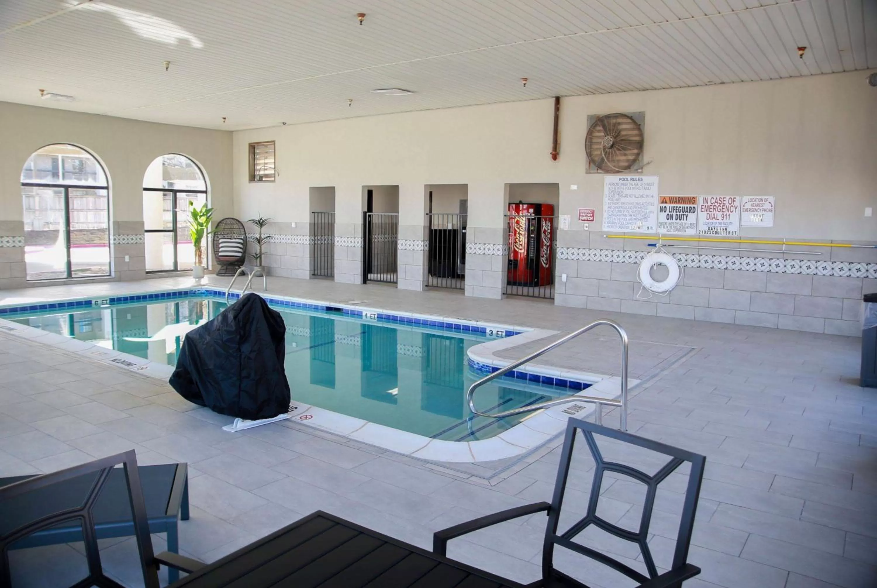 Pool view in Days Inn by Wyndham Amarillo - Medical Center