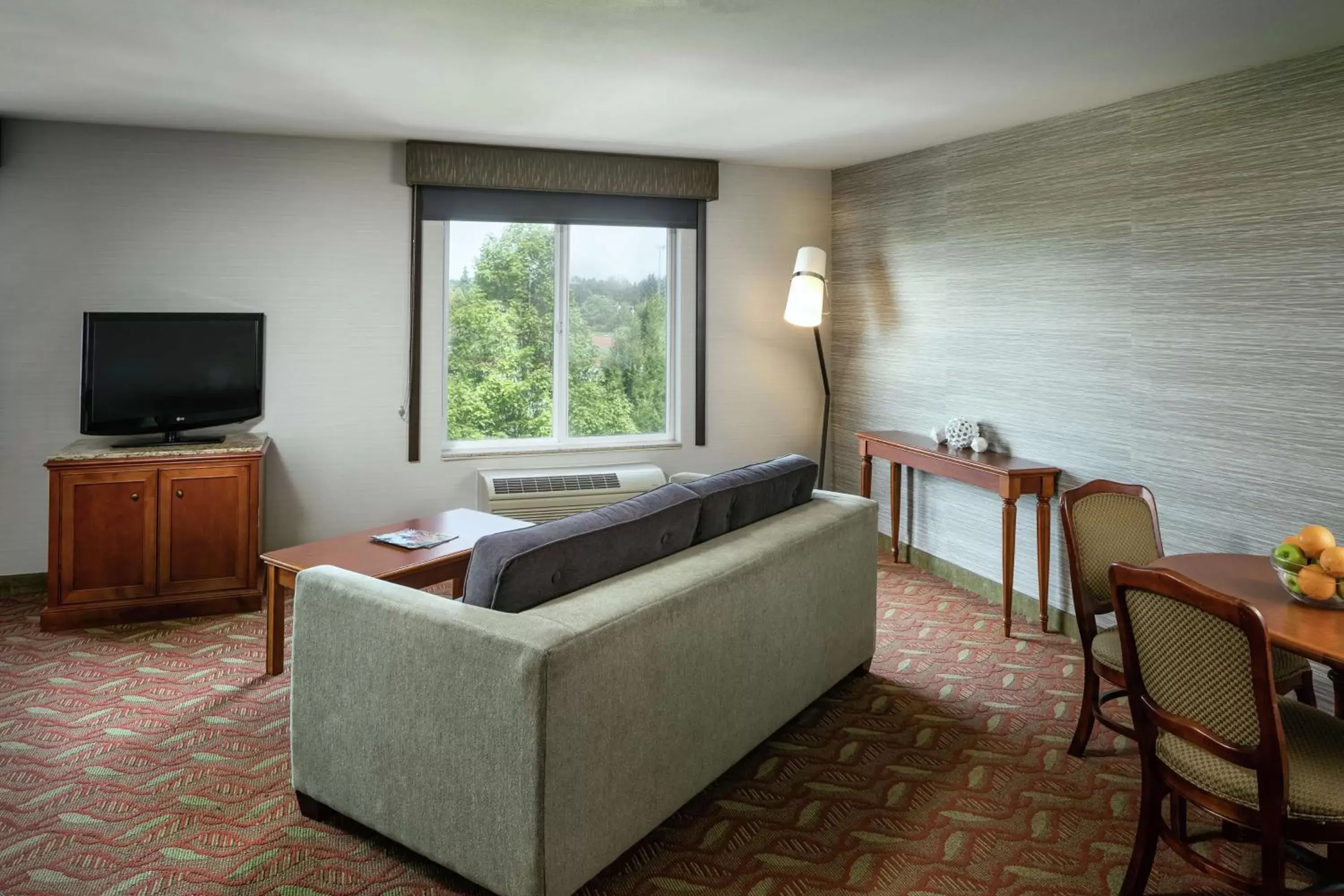 Bedroom, Seating Area in Hilton Garden Inn Corvallis