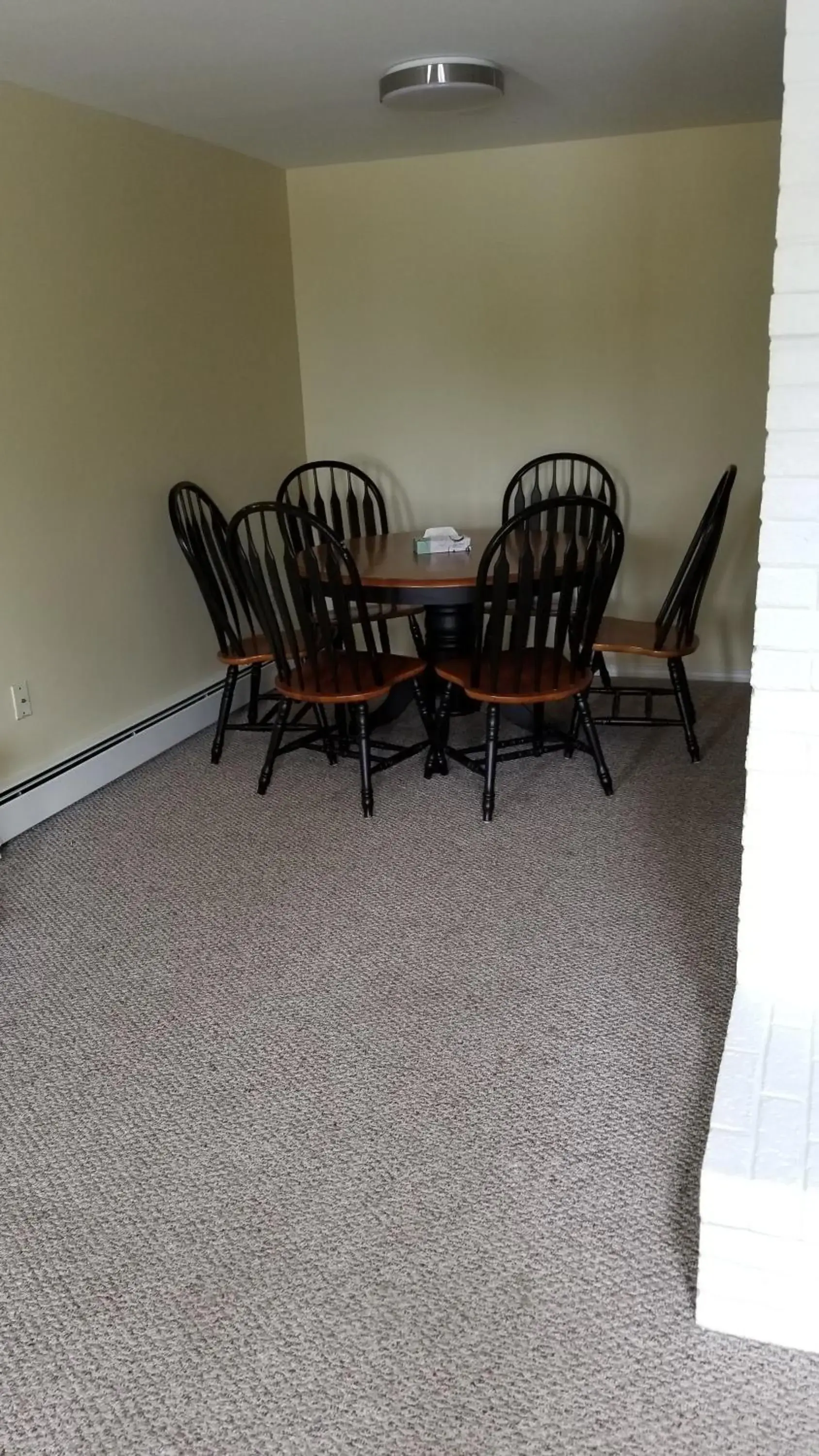 Dining area in Ogunquit Tides