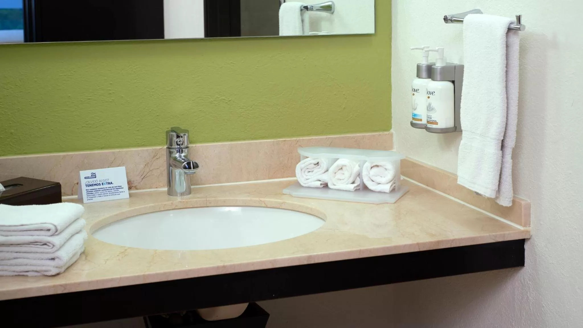 Photo of the whole room in Holiday Inn Express Xalapa by IHG