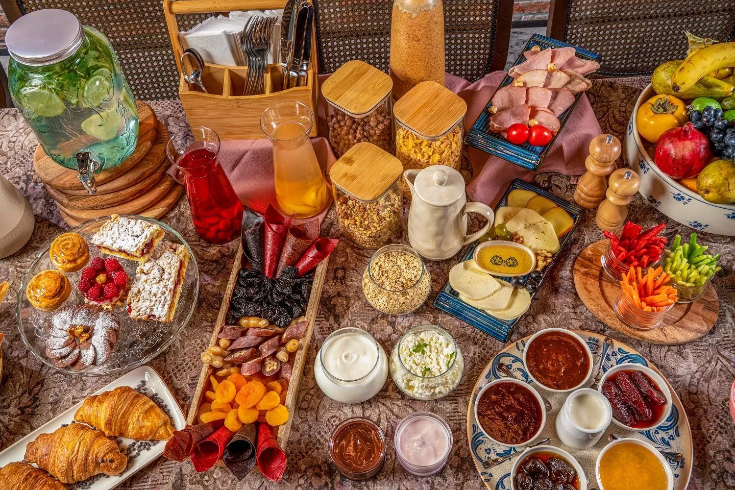 Buffet breakfast in Makmani Boutique Hotel by DNT Group