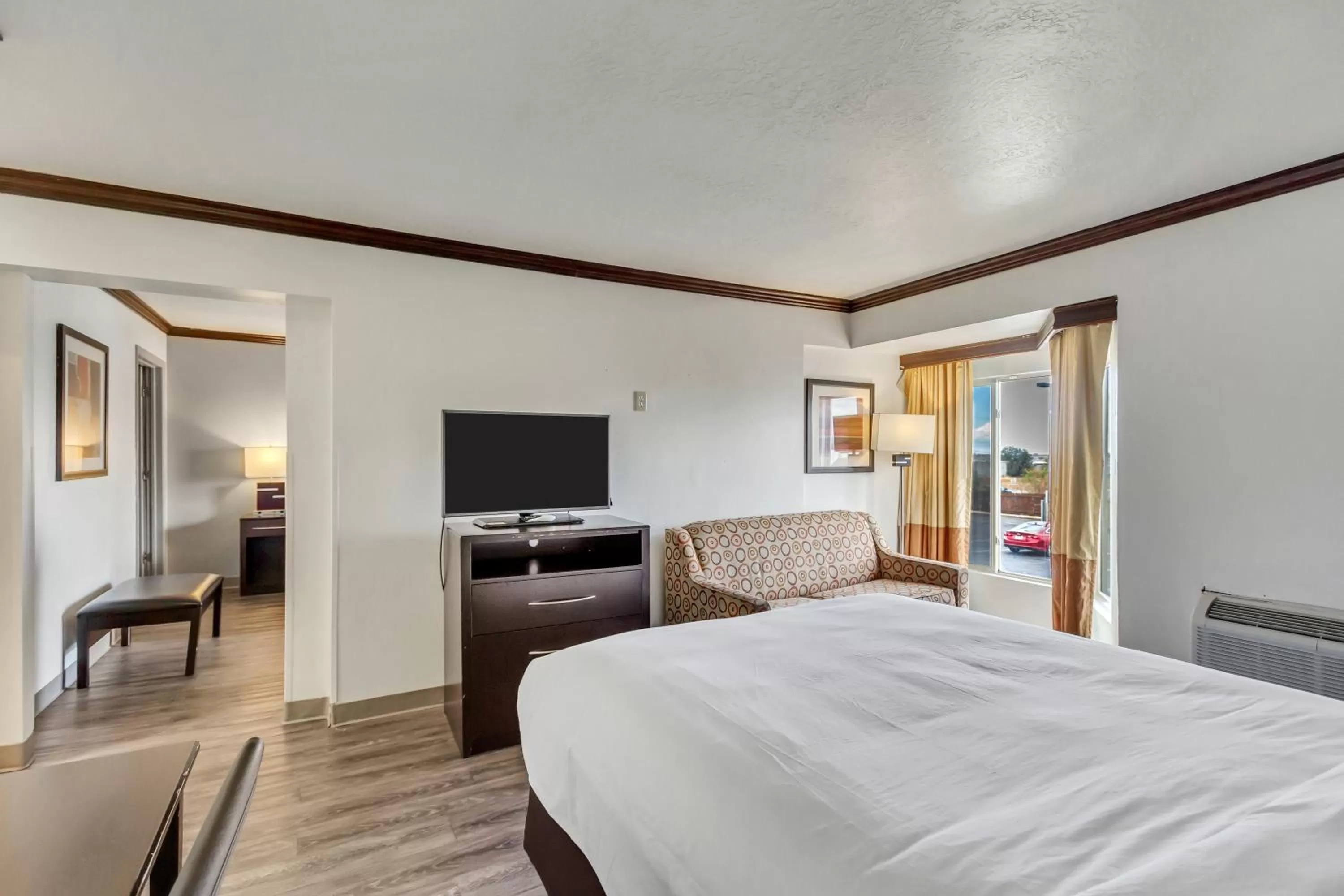 Bed in Park Inn by Radisson, Salt Lake City-Midvale