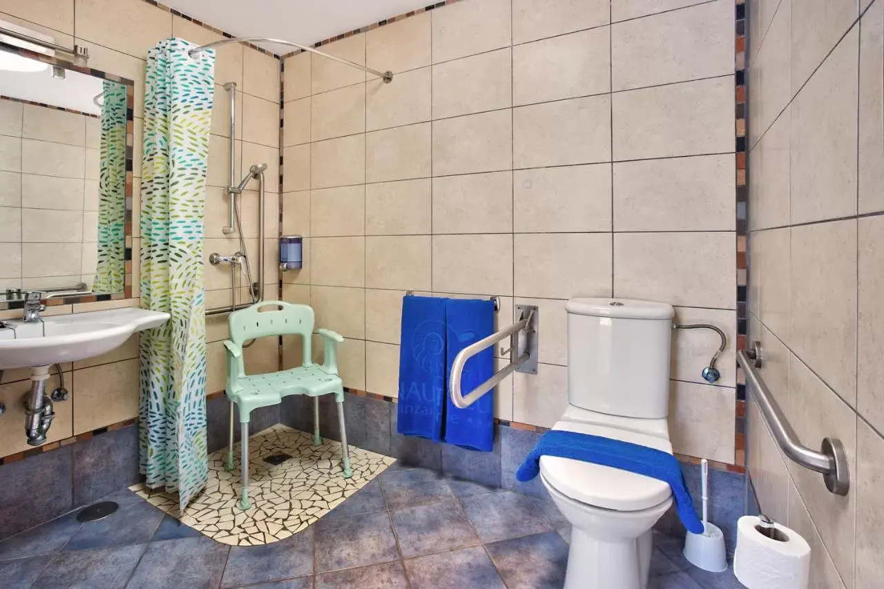 Bathroom in Nautilus Lanzarote