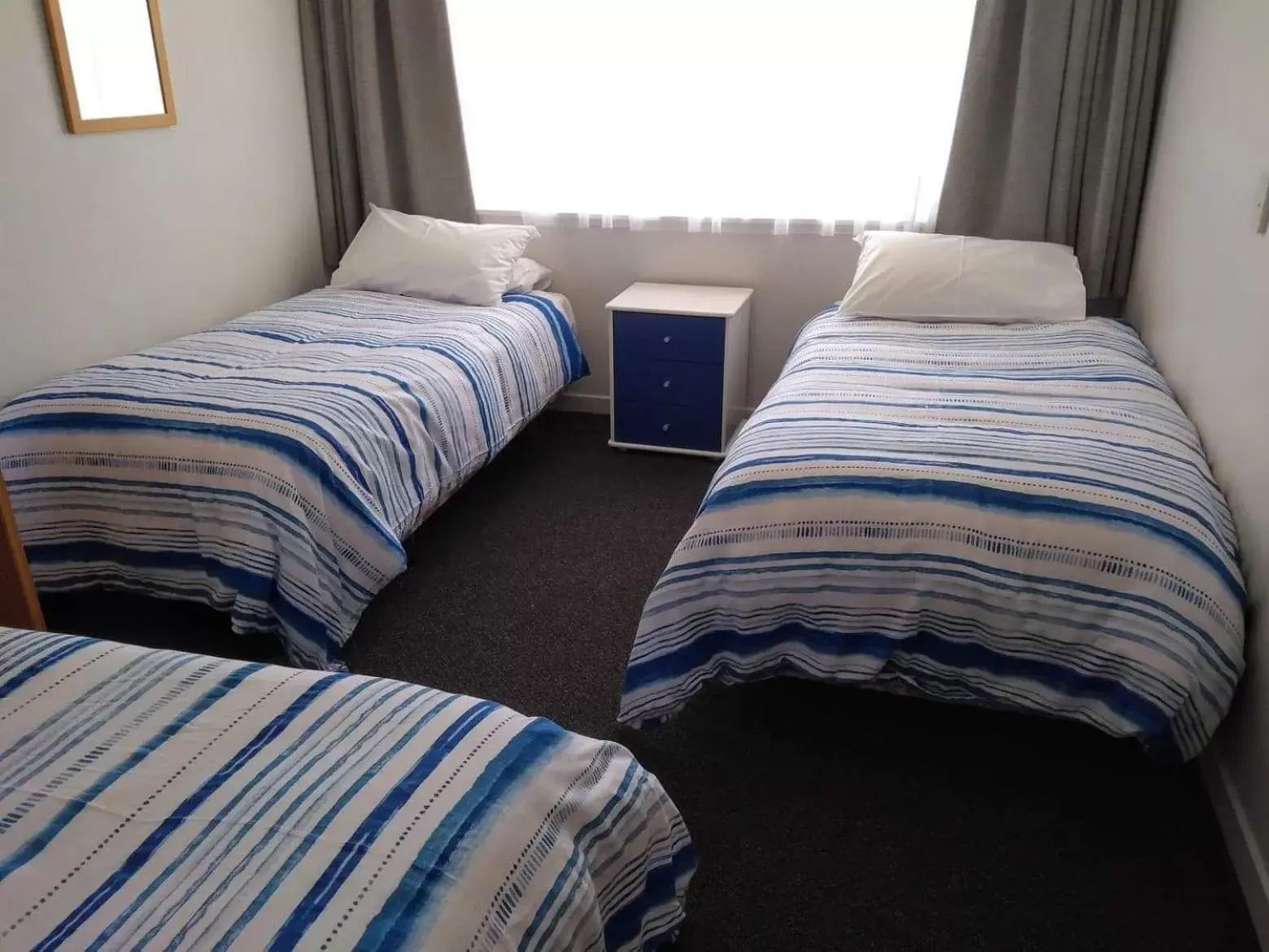 Bedroom, Bed in Kings Court Motel