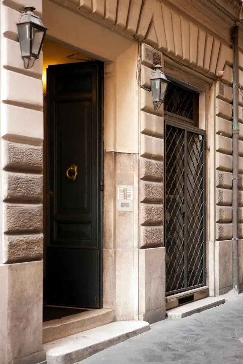Facade/Entrance in NTB Roma