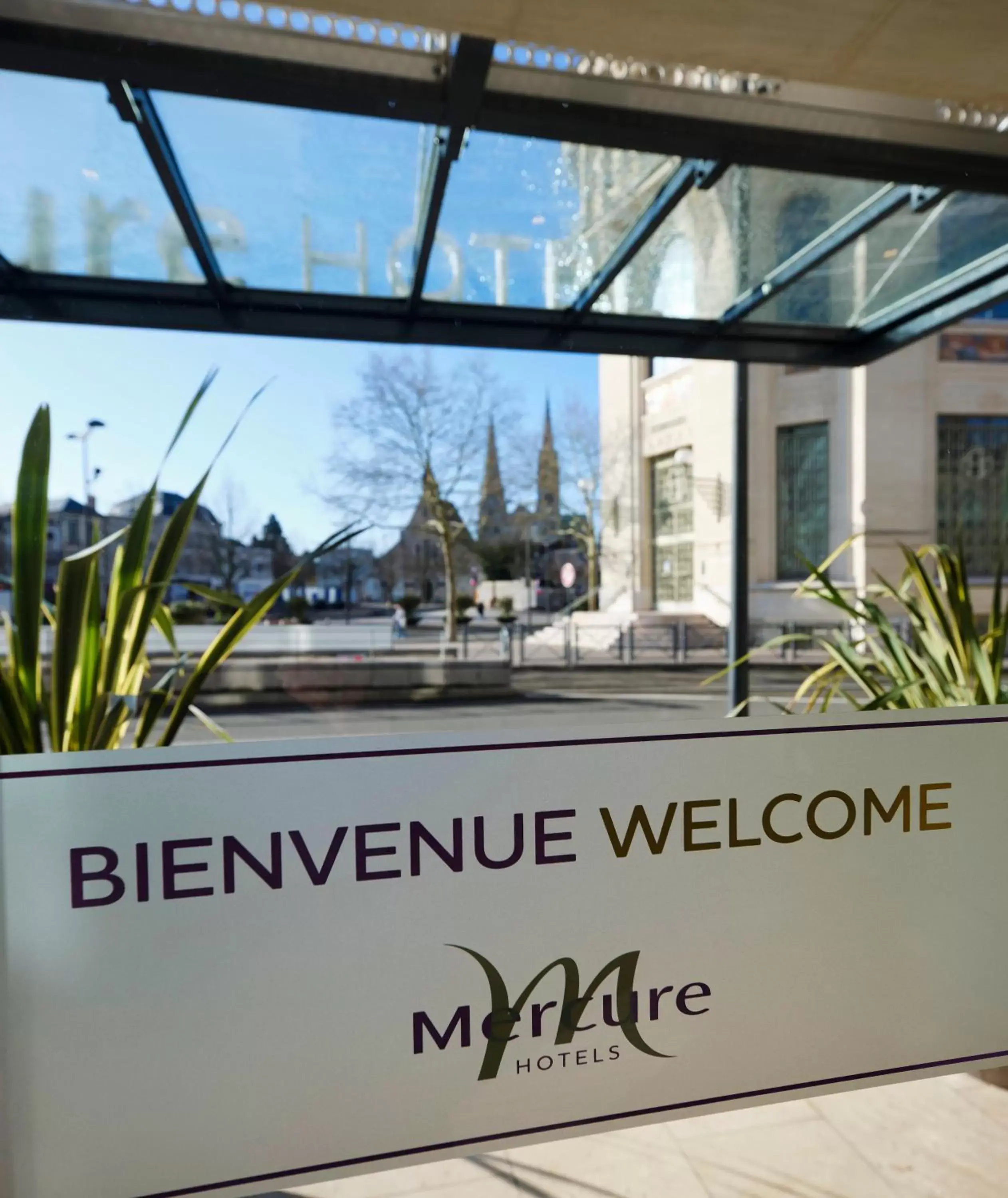 Property logo or sign, Property Logo/Sign in Mercure Chartres Cathedrale