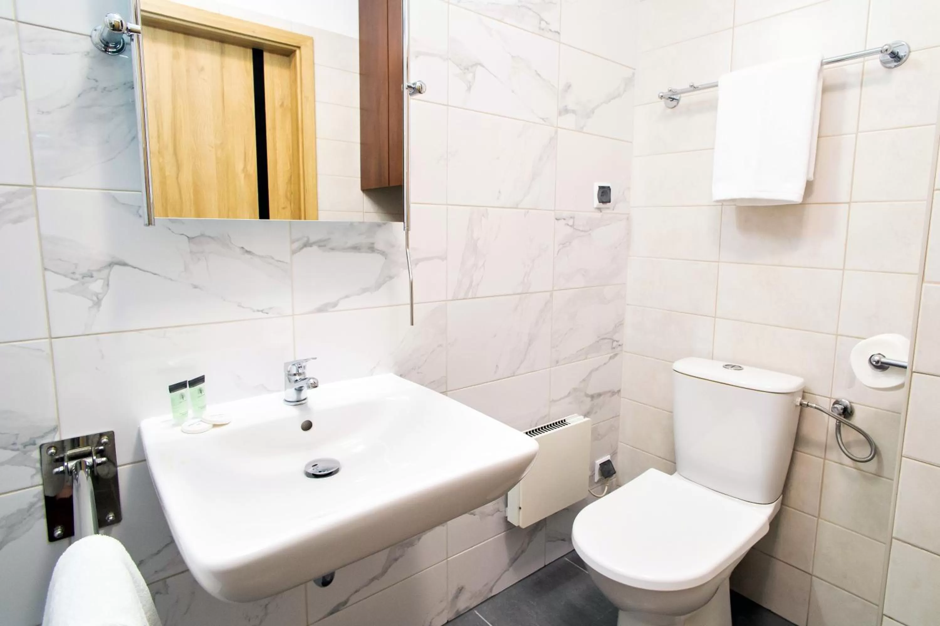 Bathroom in Warsaw Apartments - Apartamenty Wilanów