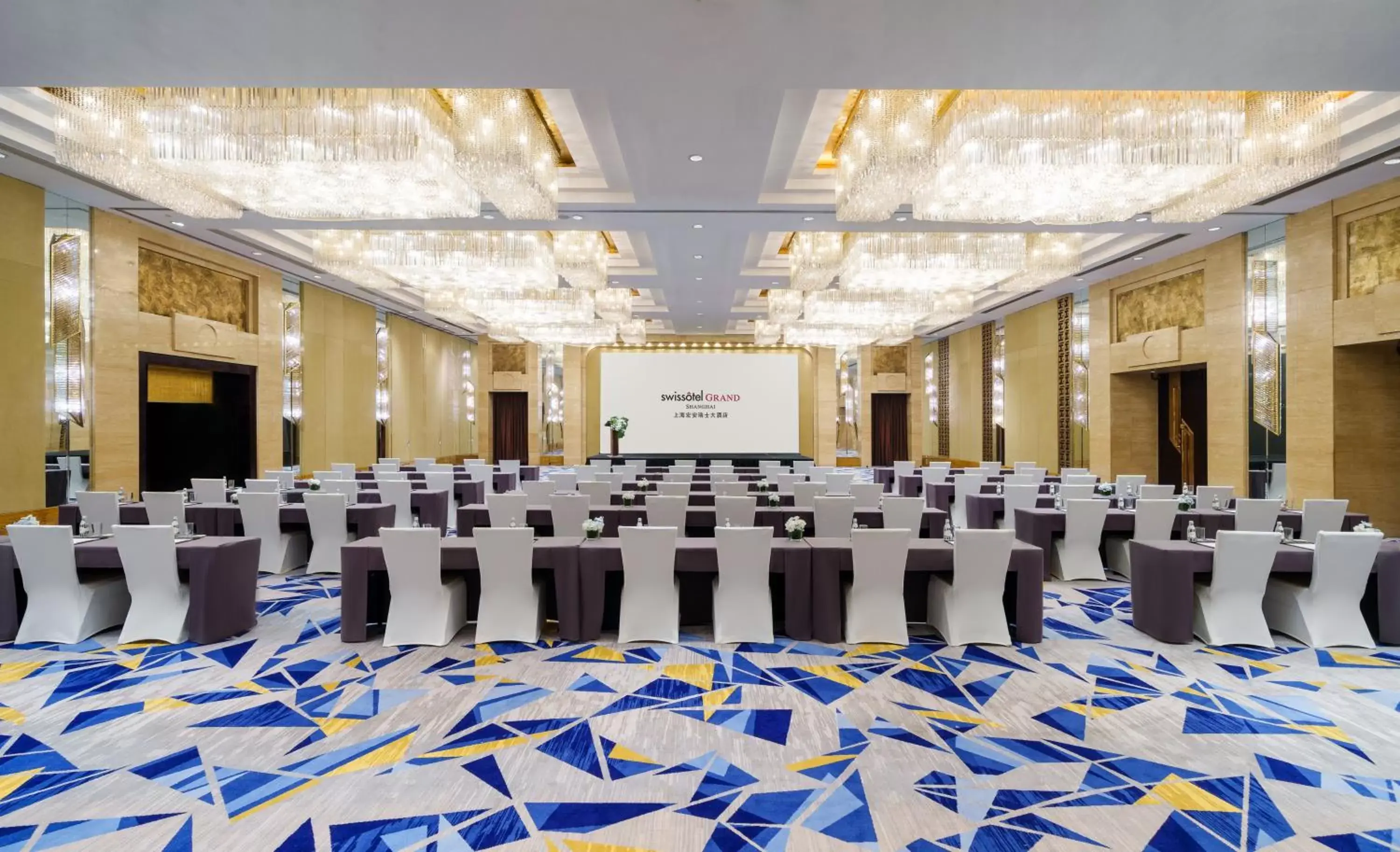 Meeting/conference room in Swissôtel Grand Shanghai