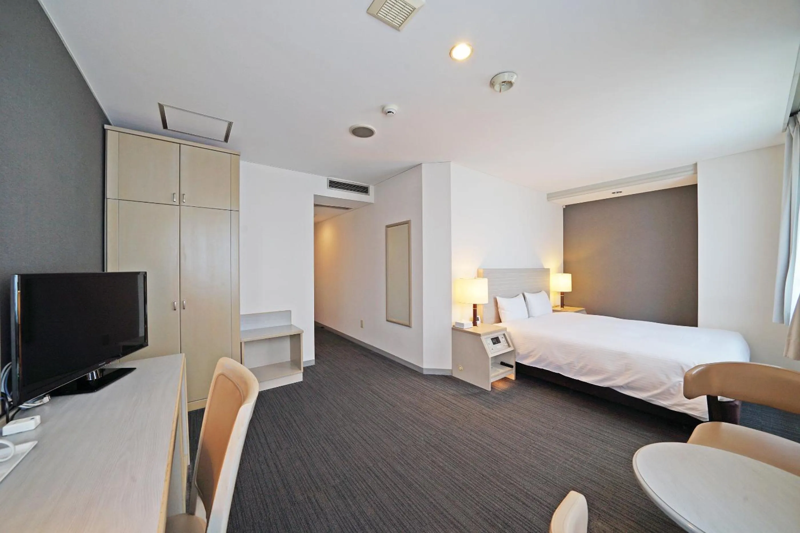 Photo of the whole room, Bed in Chisun Hotel Kamata
