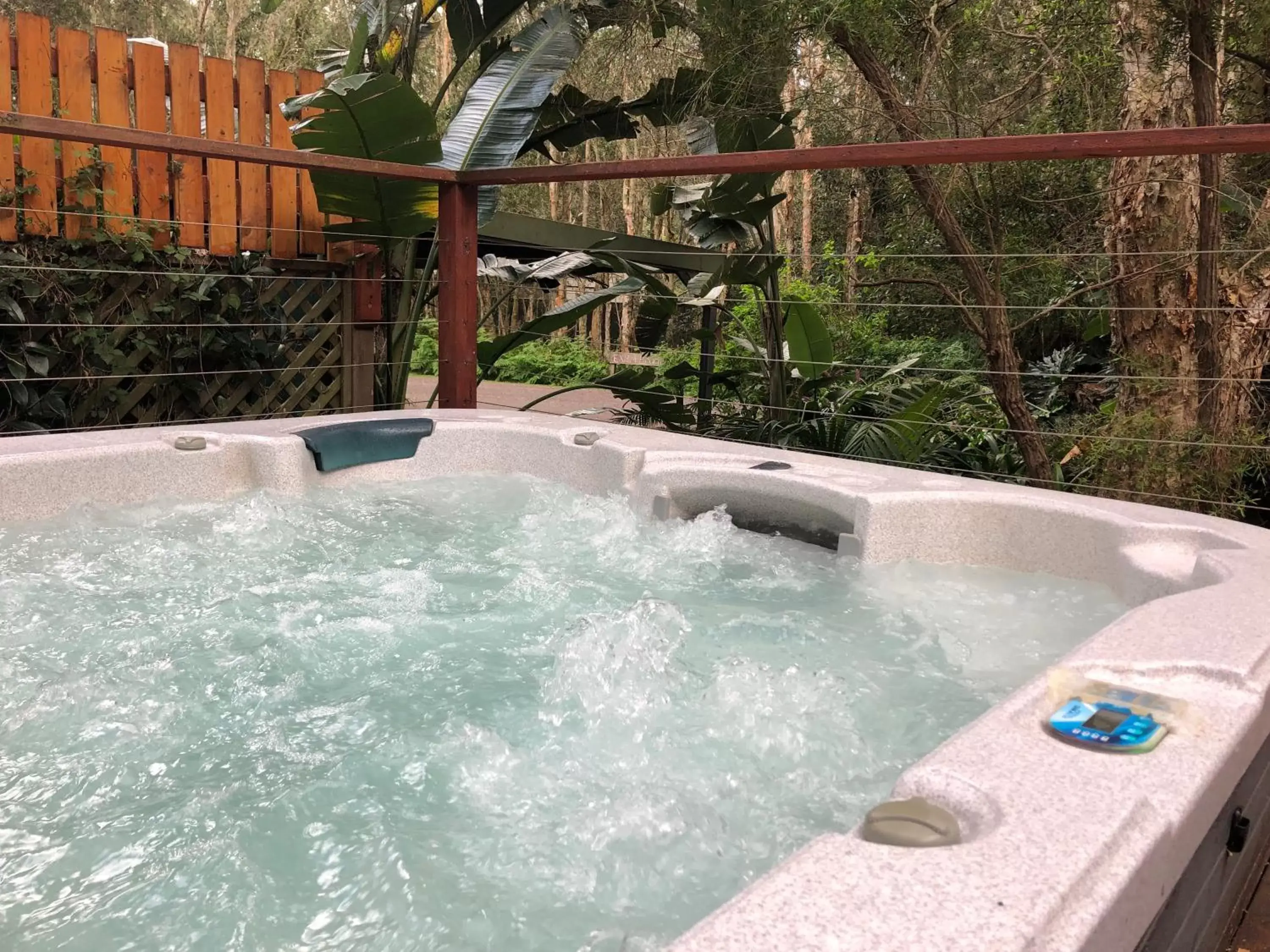 Hot Tub in Wanderers Retreat