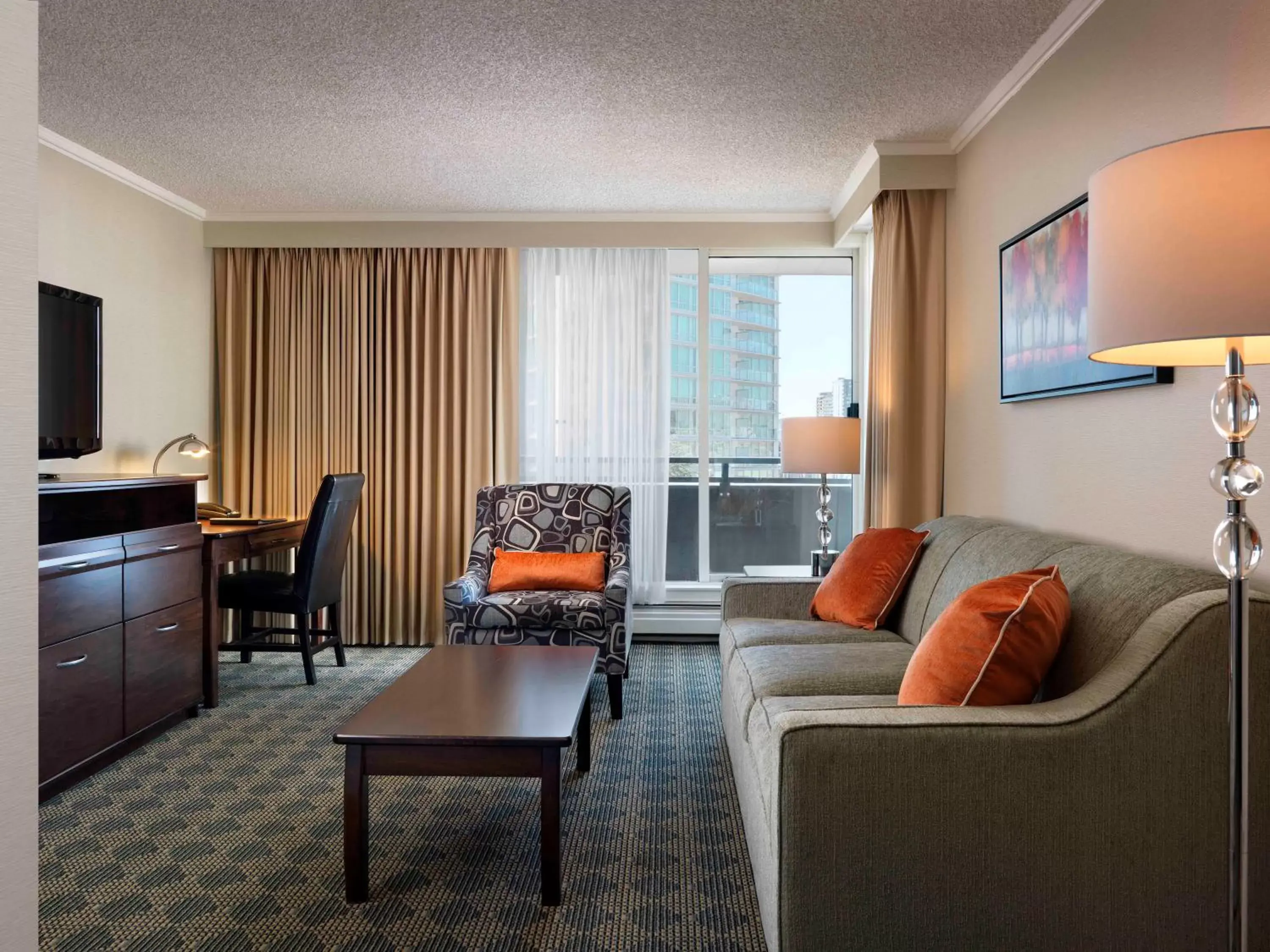 Living room, Seating Area in Chateau Victoria Hotel & Suites