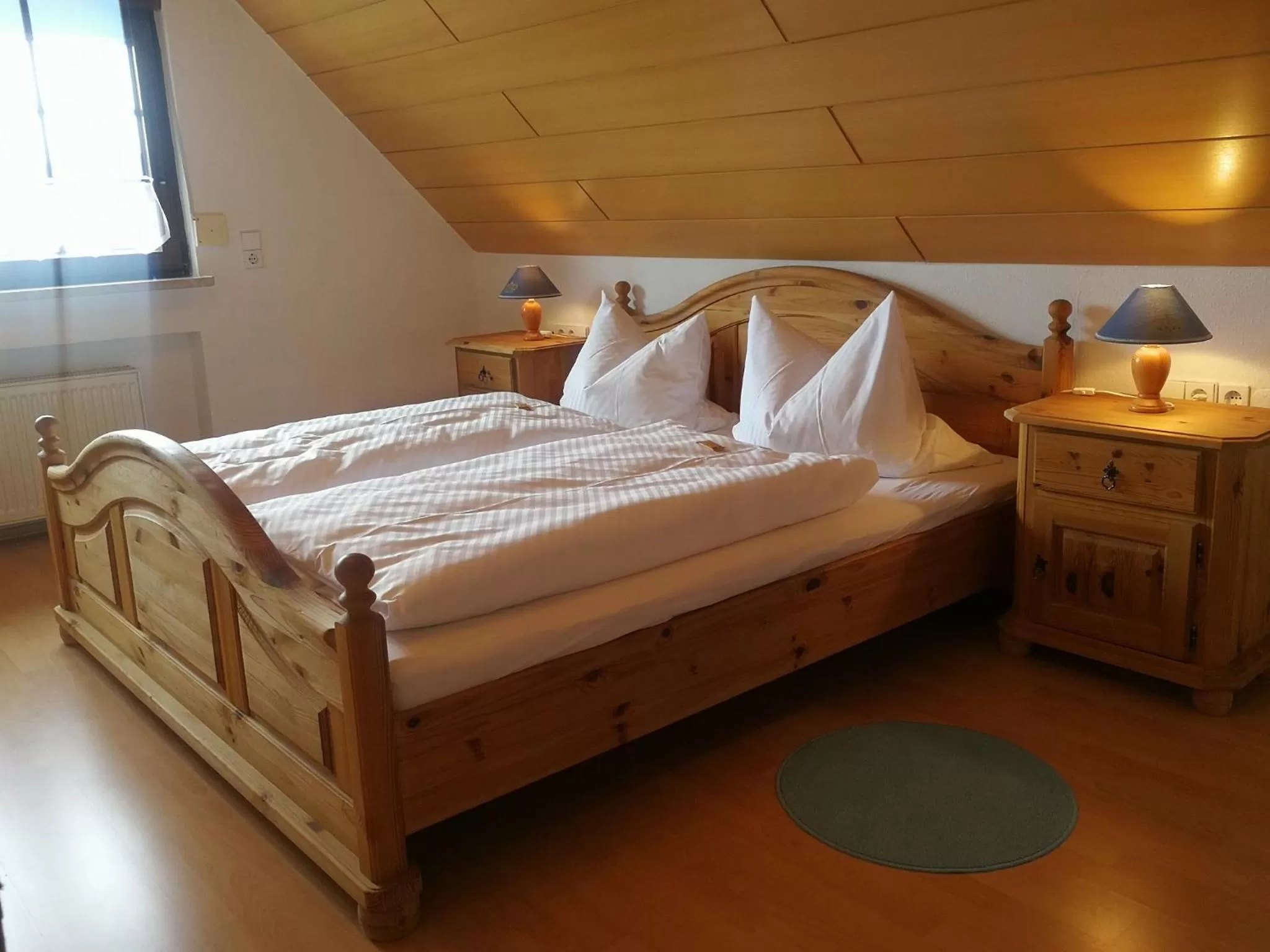 Bedroom, Bed in Gasthof Zur Burg