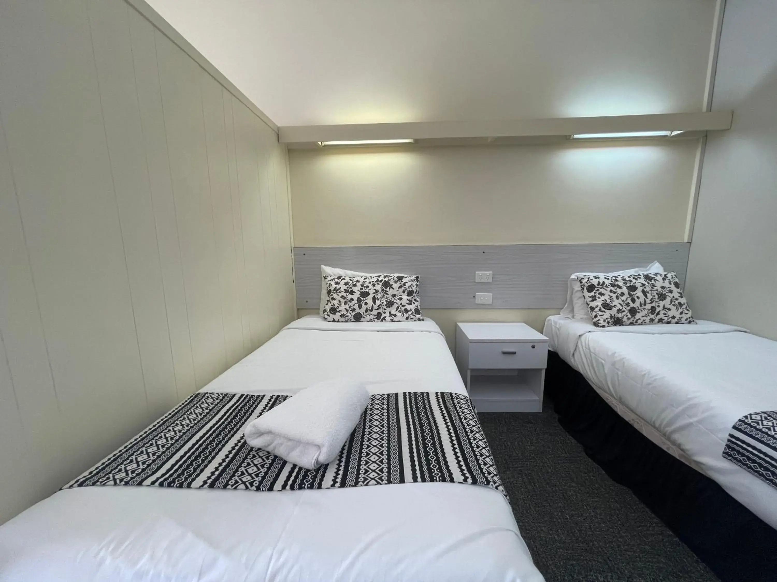 Bedroom, Bed in Arkana Motel Bedroom, Bed in Arkana Motel