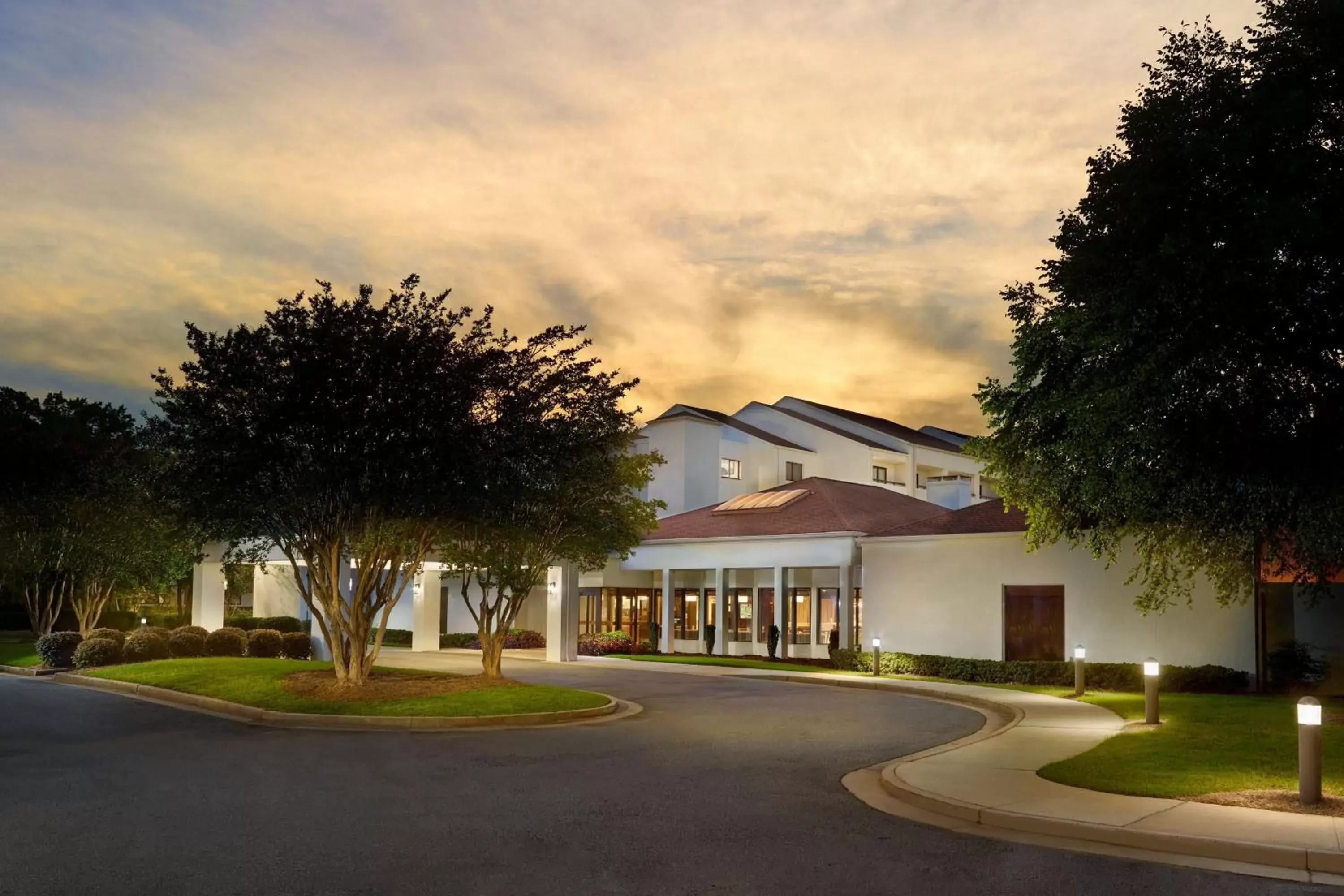 Property Building in Courtyard by Marriott Atlanta Executive Park/Emory