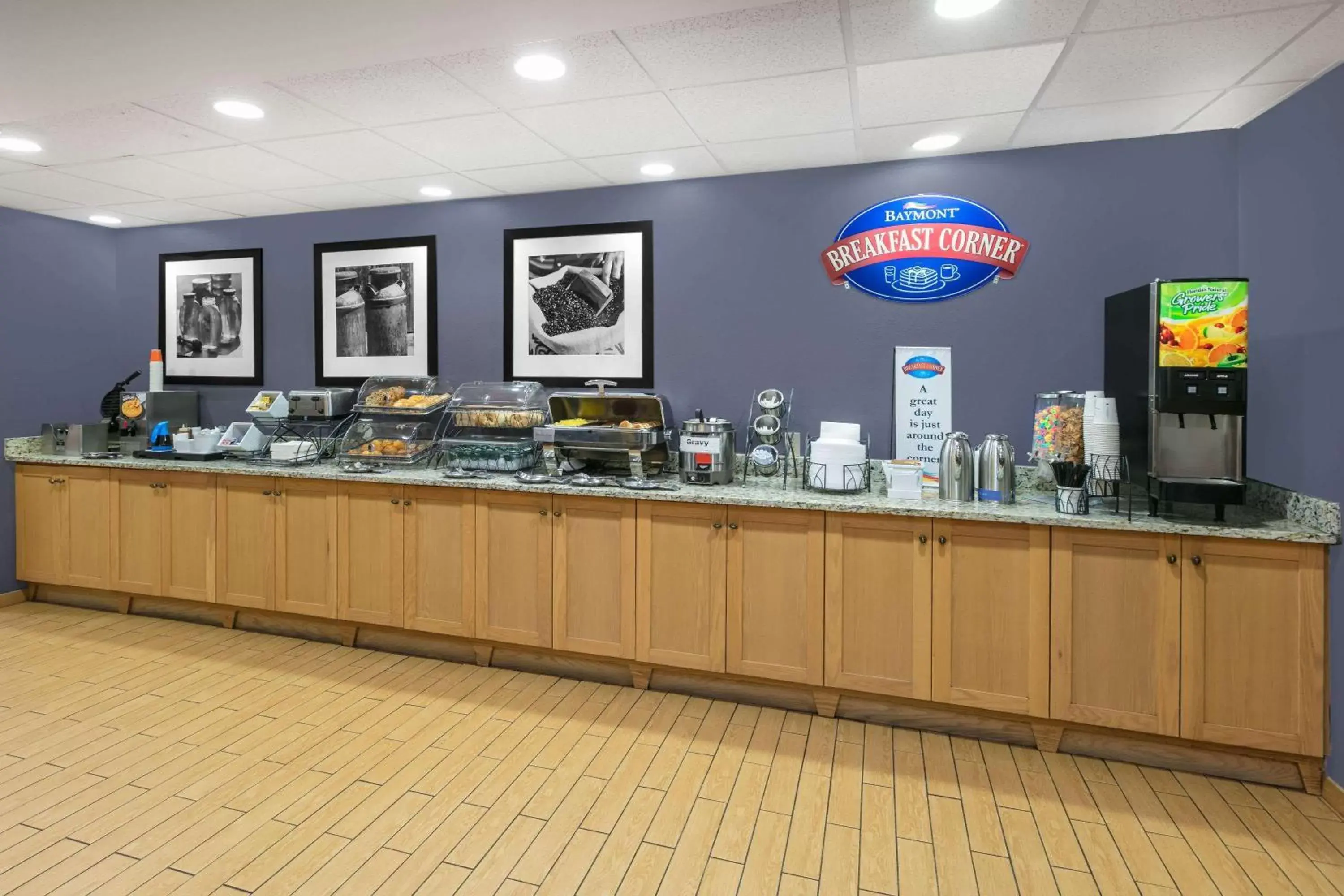 Restaurant/places to eat in Baymont by Wyndham Oklahoma City/Quail Springs Restaurant/places to eat in Baymont by Wyndham Oklahoma City/Quail Springs