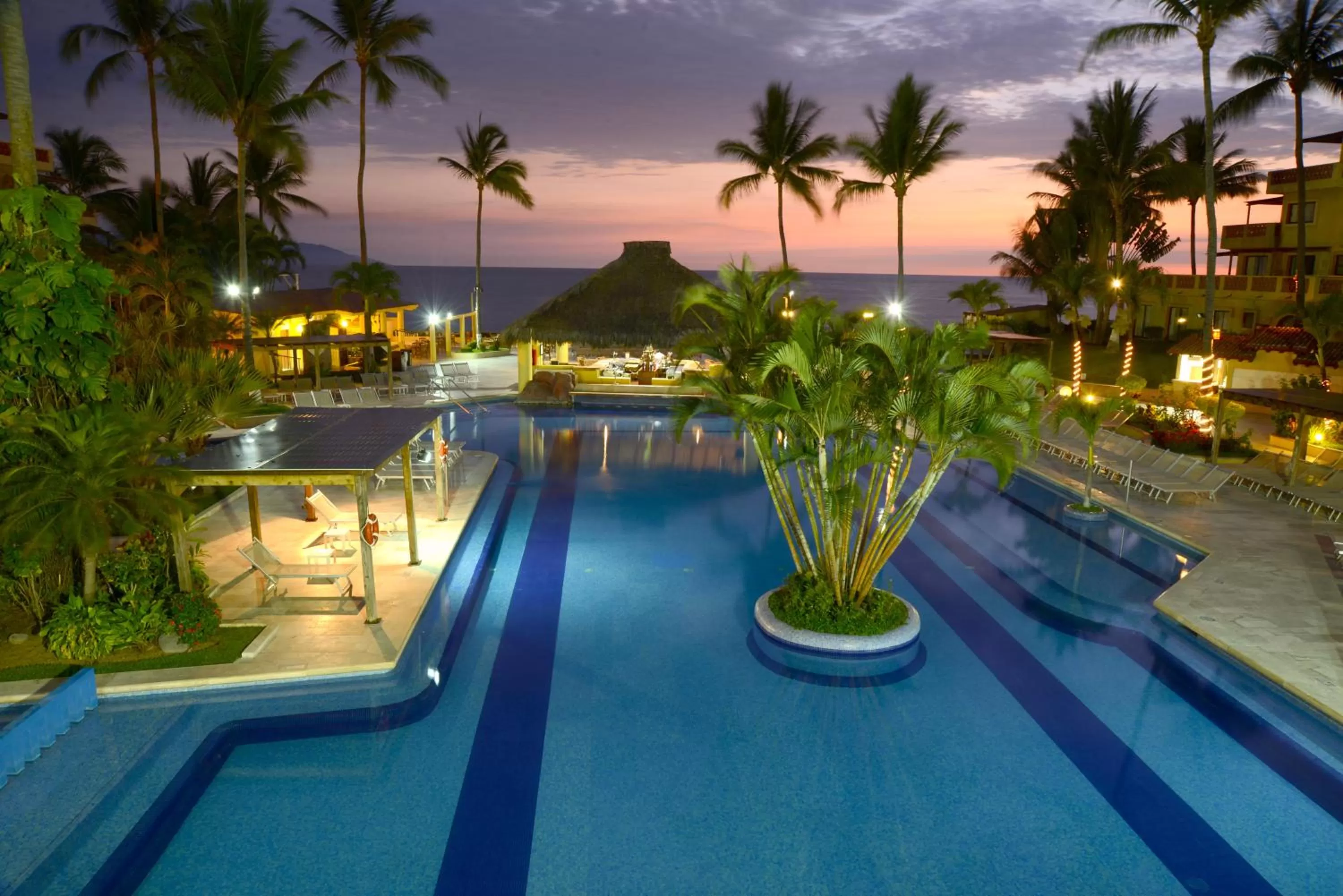 Swimming pool in Canto del Sol Puerto Vallarta All Inclusive