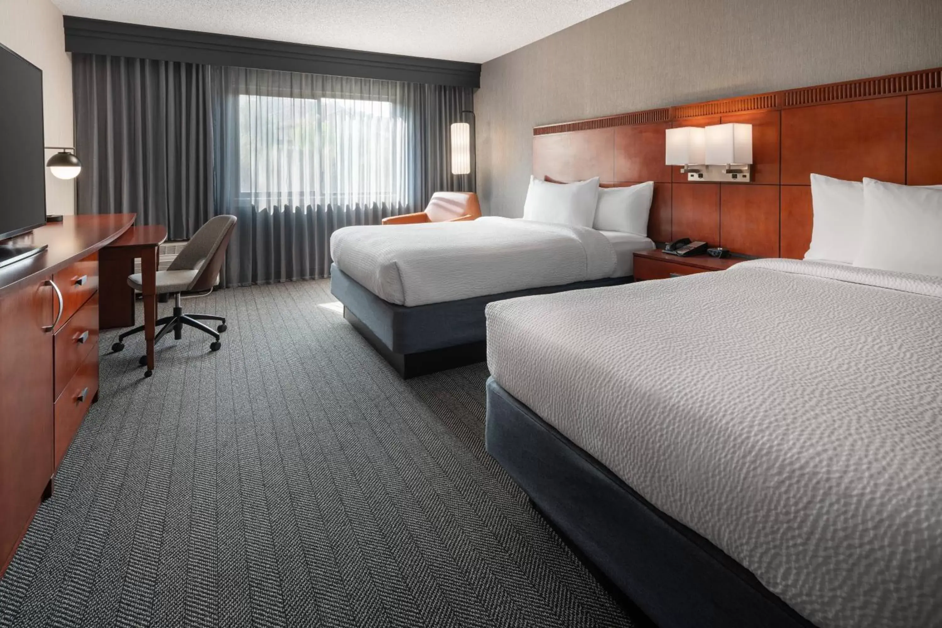 Photo of the whole room, Bed in Courtyard by Marriott Los Angeles Hacienda Heights Orange County