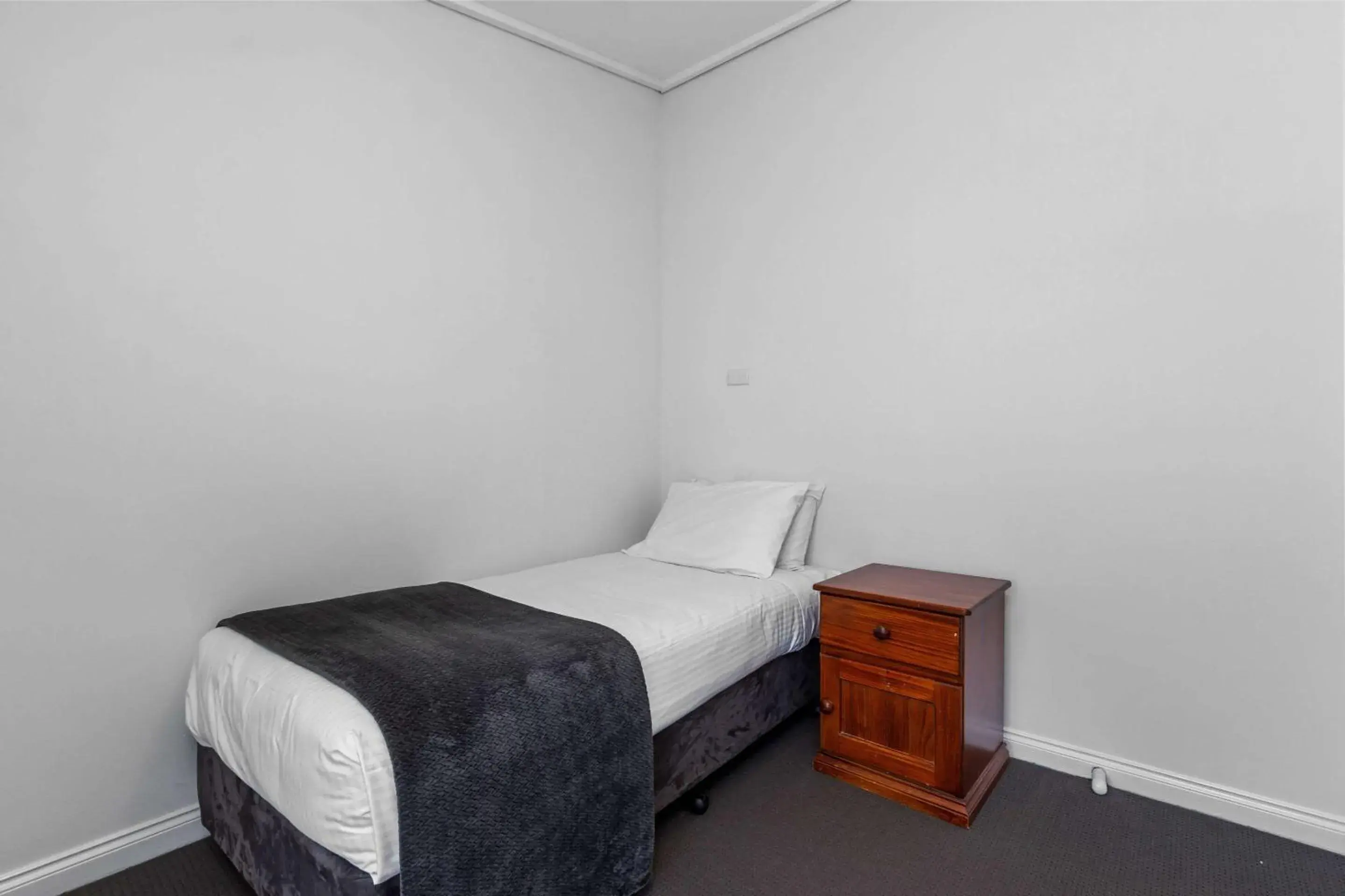 Bedroom, Bed in Econo Lodge East Adelaide