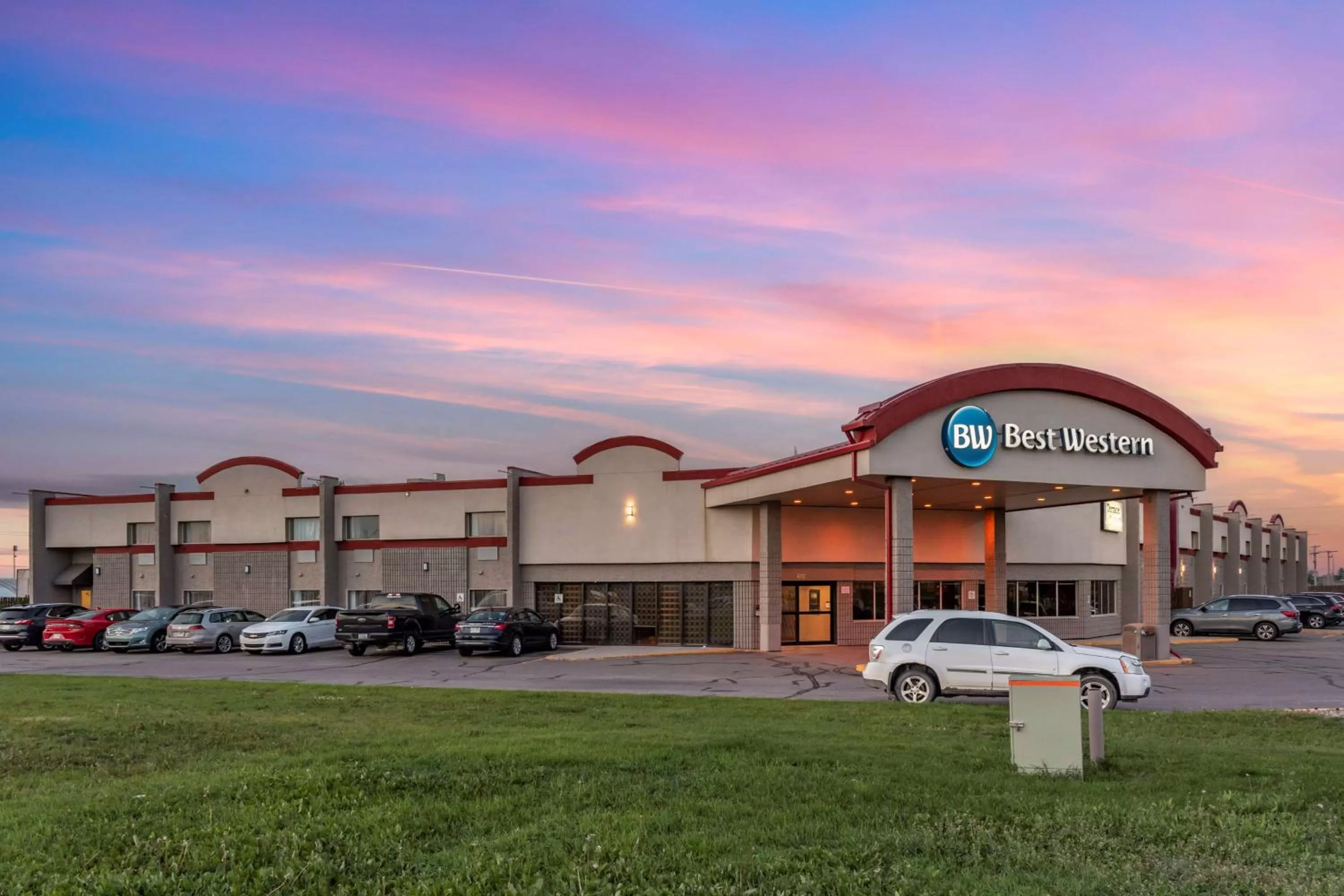 Property building in Best Western Marquis Inn & Suites