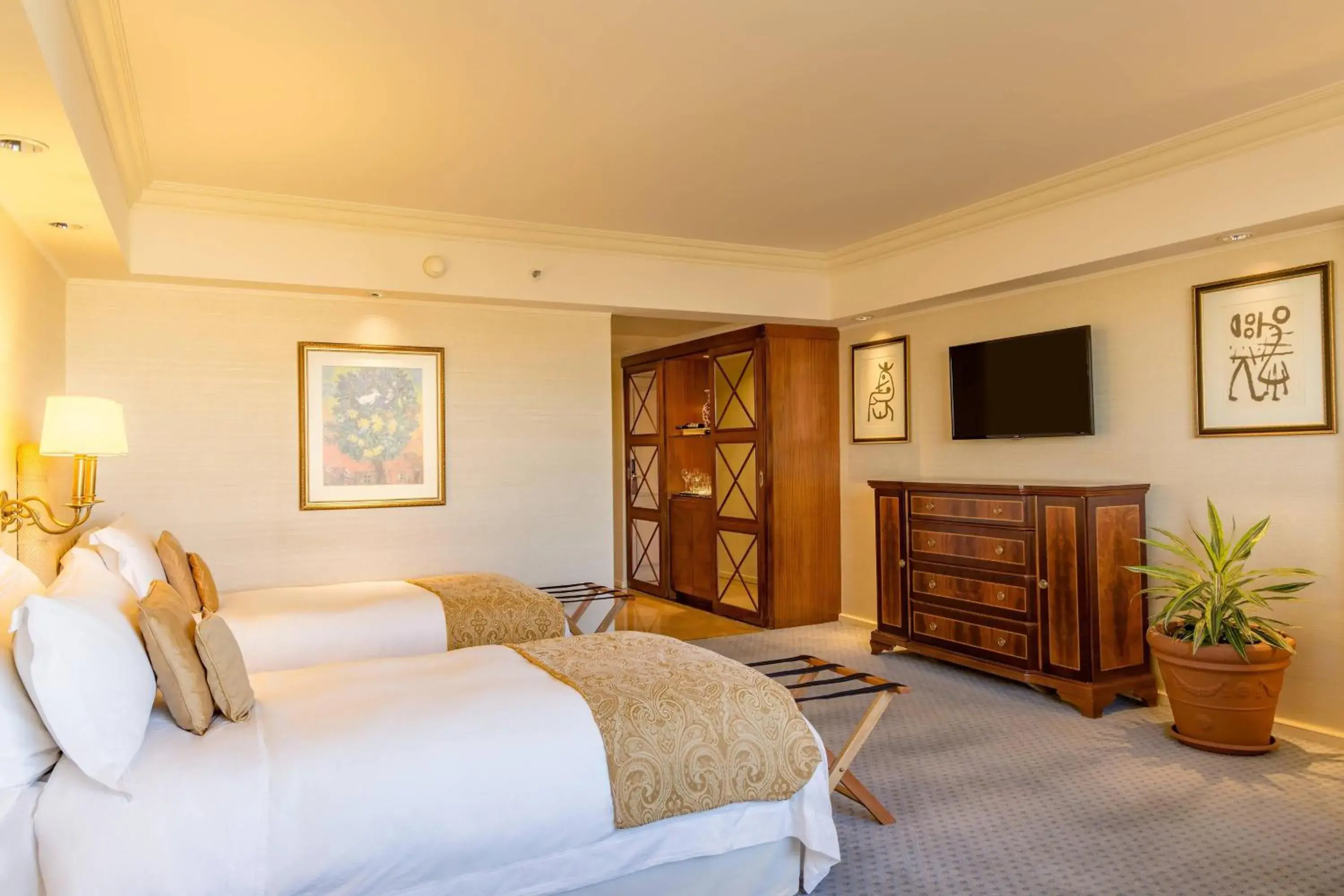 Bedroom in Park Tower, A Luxury Collection Hotel, Buenos Aires