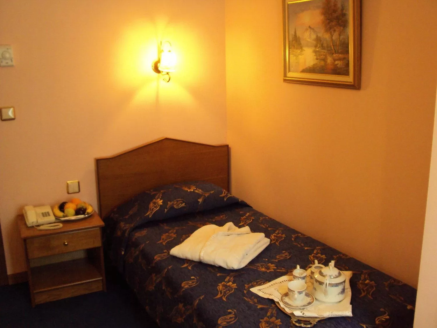 Bed in Astoria Hotel Traditional