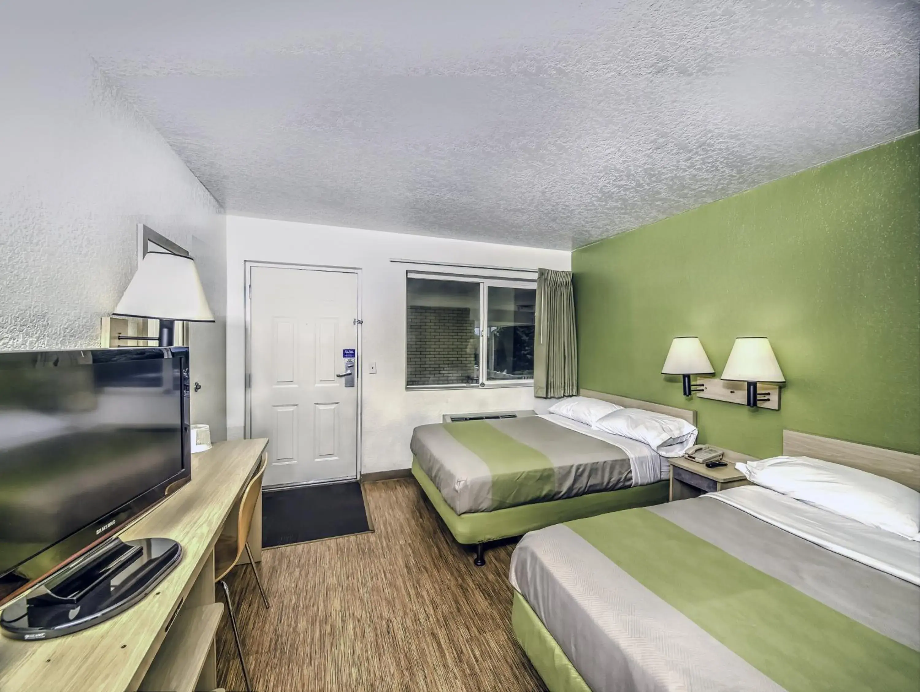 Bedroom in Motel 6-Colorado Springs, CO Bedroom in Motel 6-Colorado Springs, CO