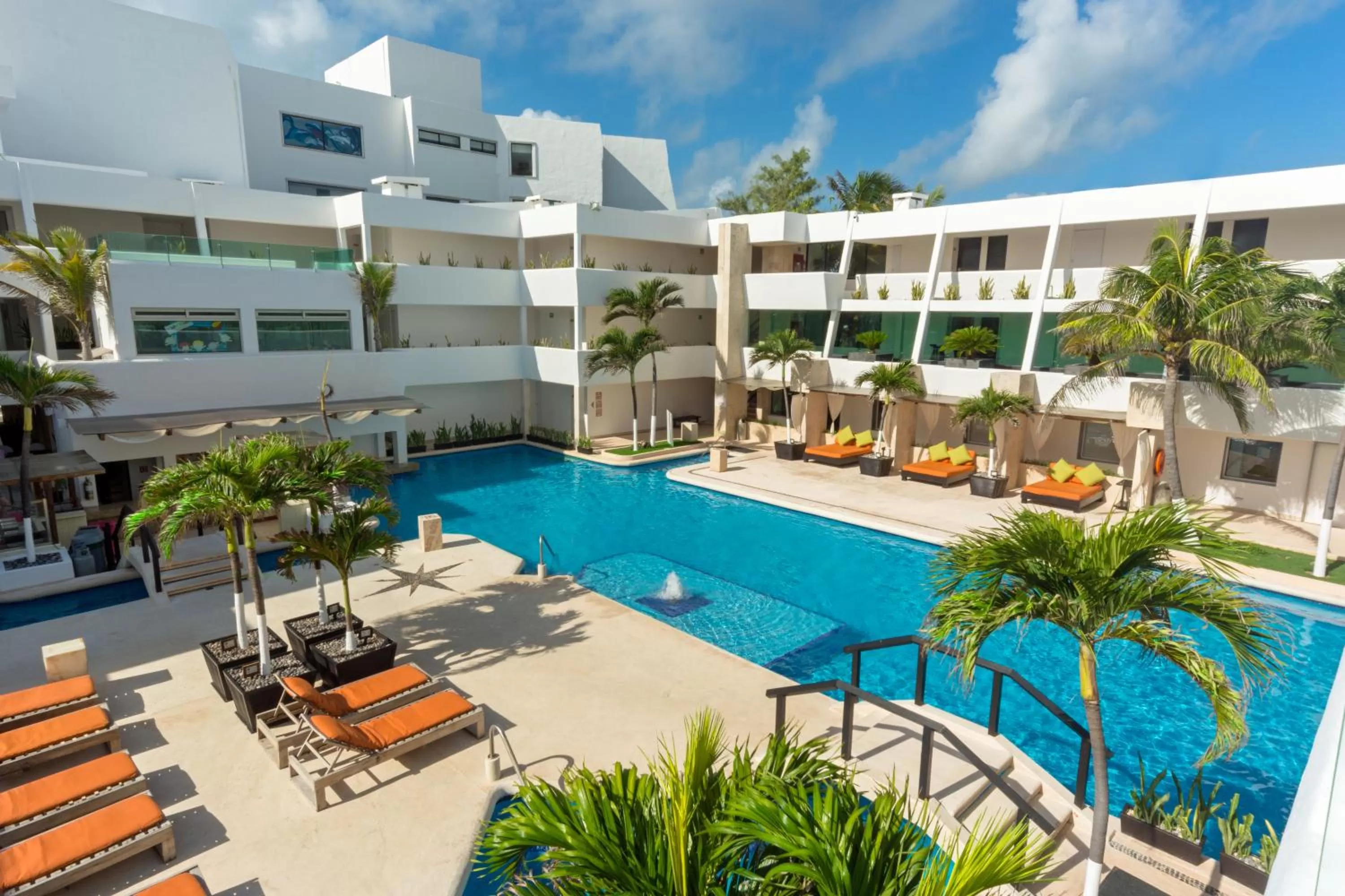 Property building in Flamingo Cancun All Inclusive