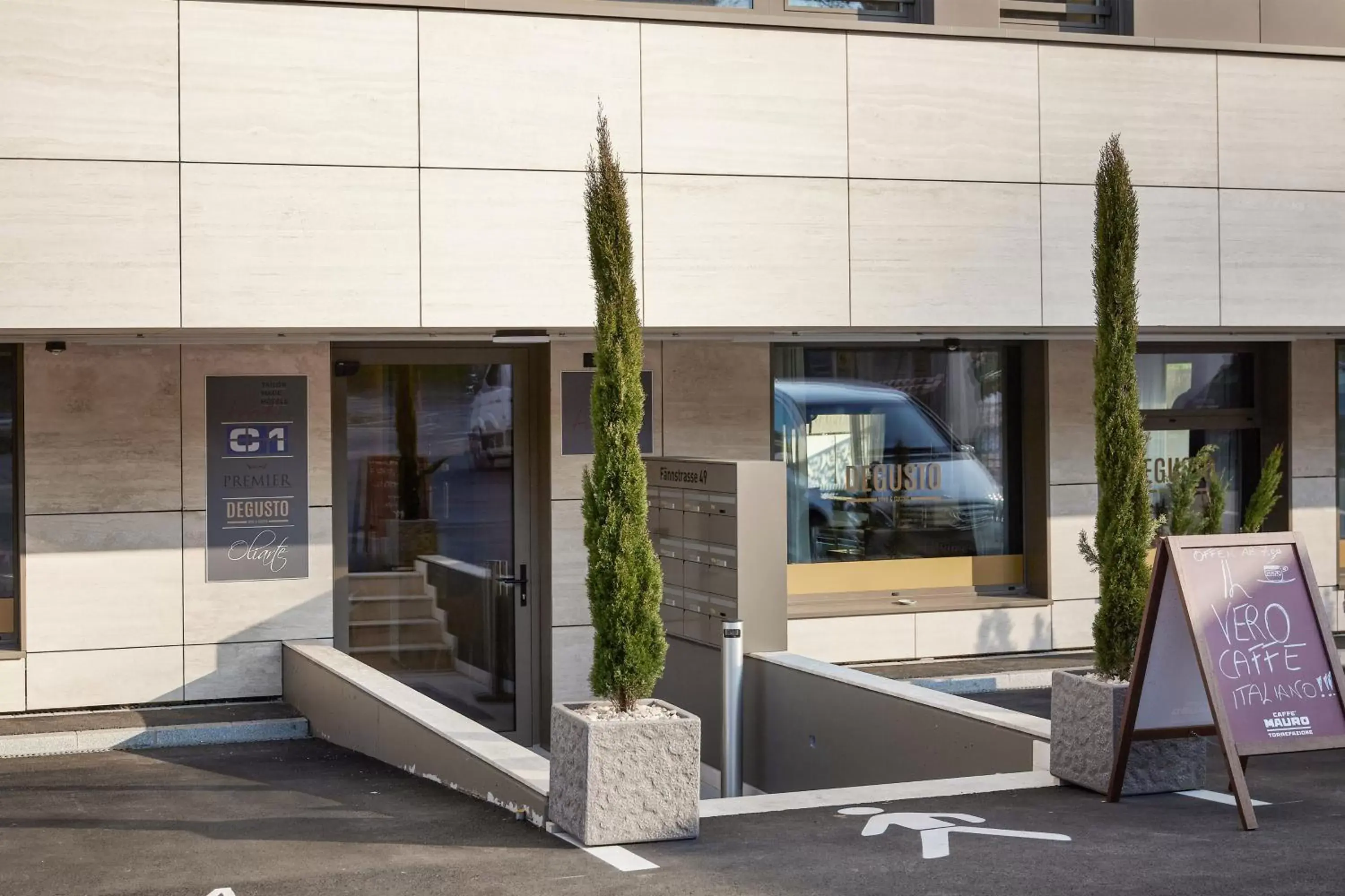 Facade/entrance in Tailormade Hotel RIGIBLICK Küssnacht Facade/entrance in Tailormade Hotel RIGIBLICK Küssnacht