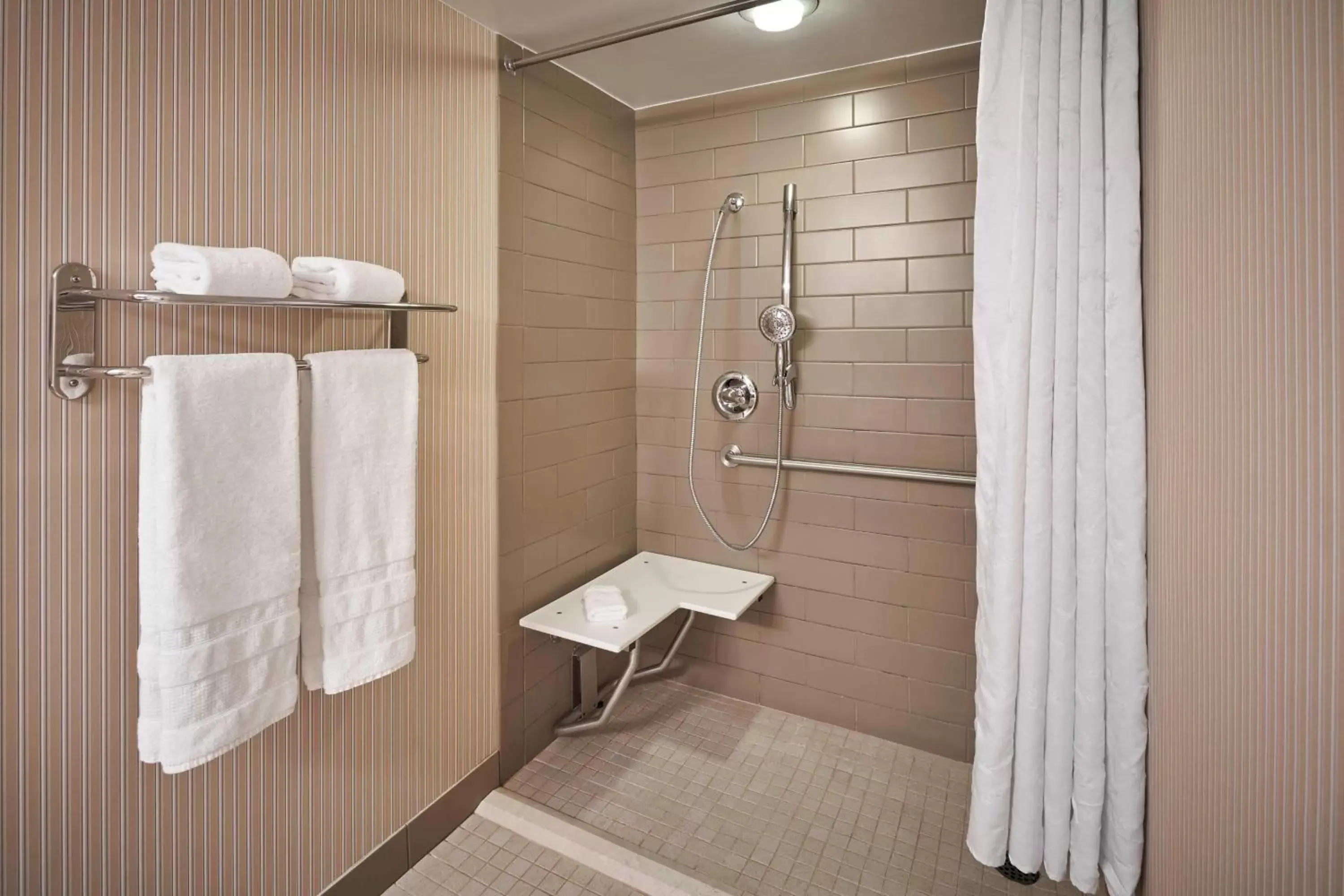 Bathroom in Sheraton Inner Harbor Hotel