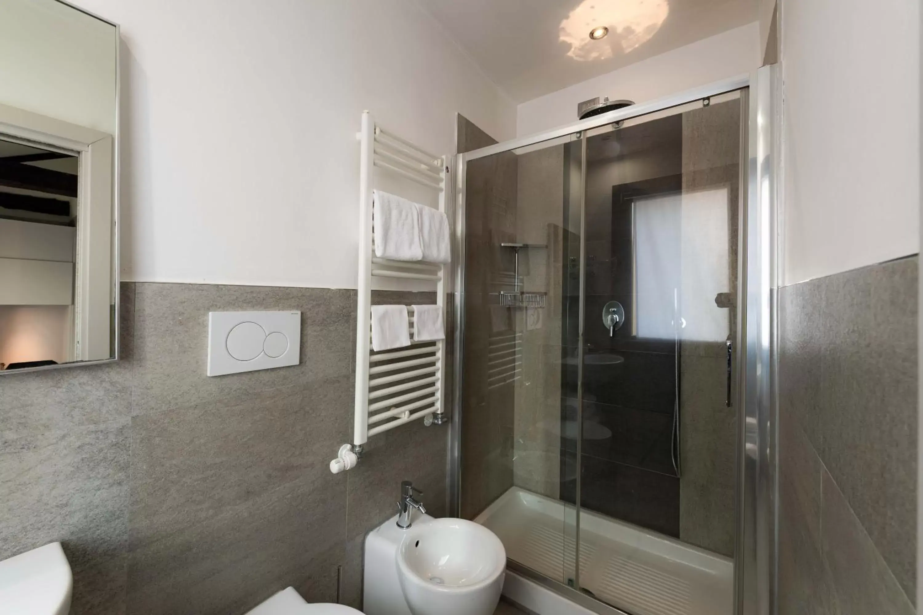 Shower, Bathroom in Hotel Paganelli
