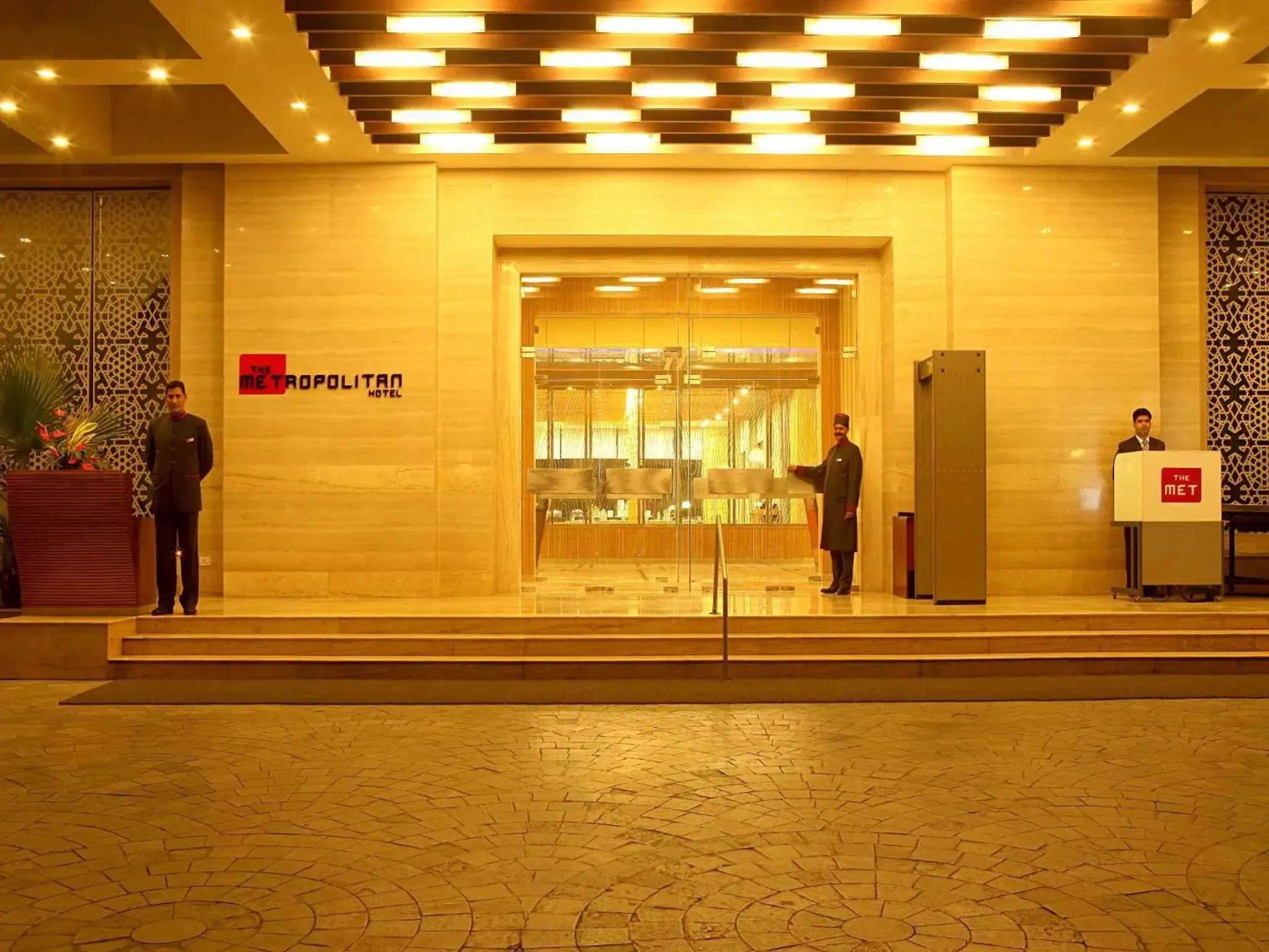 Facade/entrance in The Metropolitan Hotel New Delhi