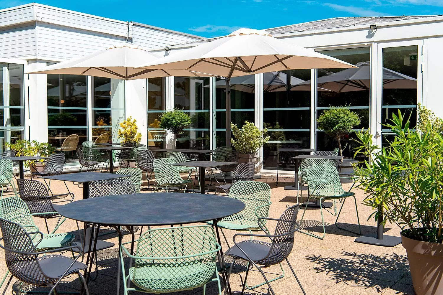 Restaurant/places to eat in Best Western Hotel du Lac Dunkerque- Restaurant ouvert 7/7 midi et soir