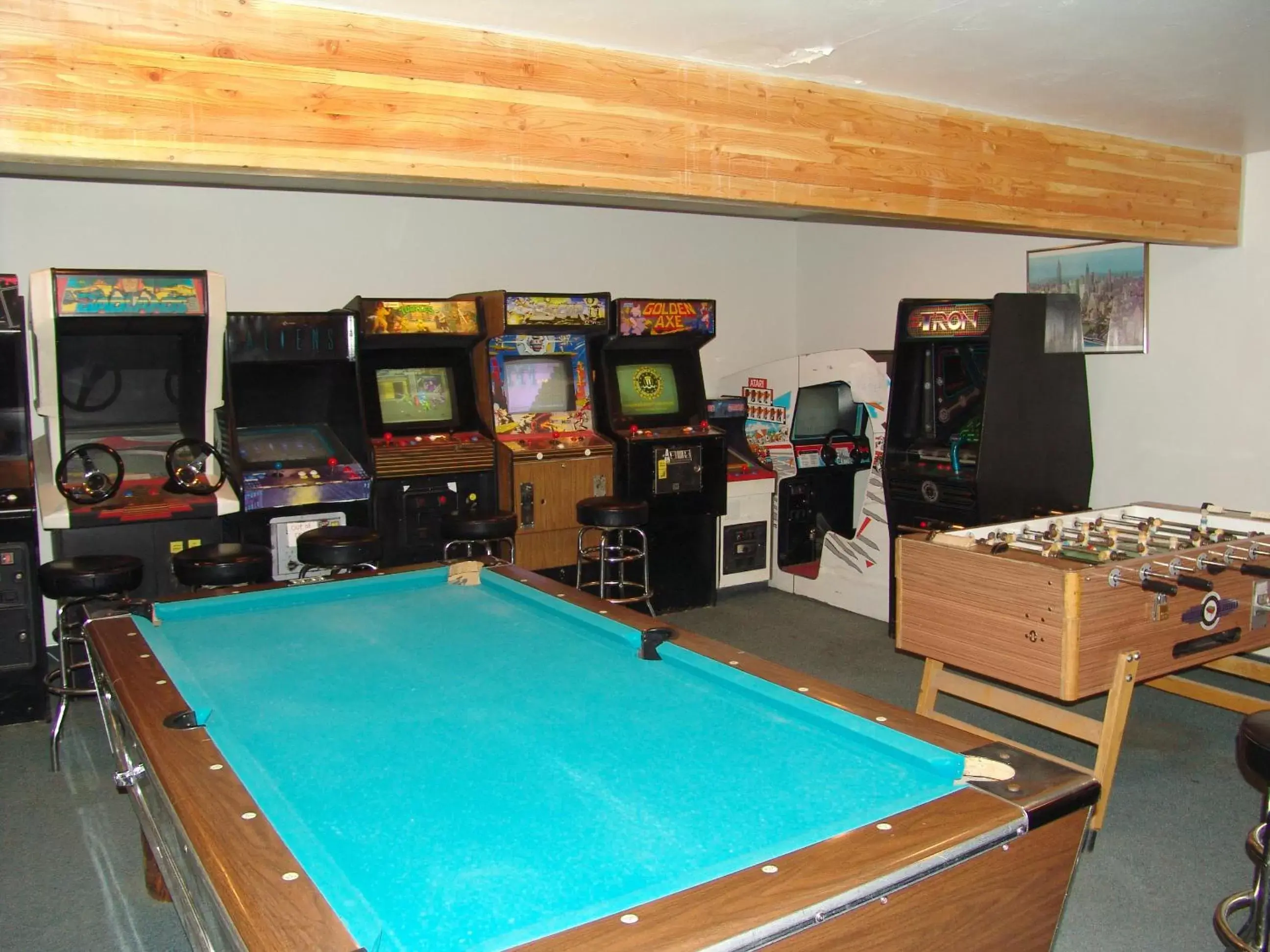 Game Room, Billiards in Jared's Wild Rose Ranch Resort