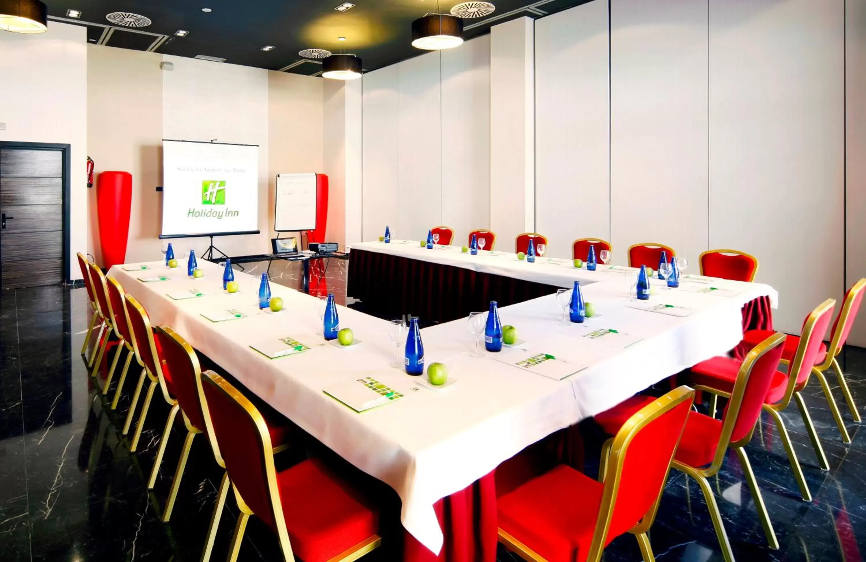Meeting/conference room in Holiday Inn Madrid - Las Tablas, an IHG Hotel