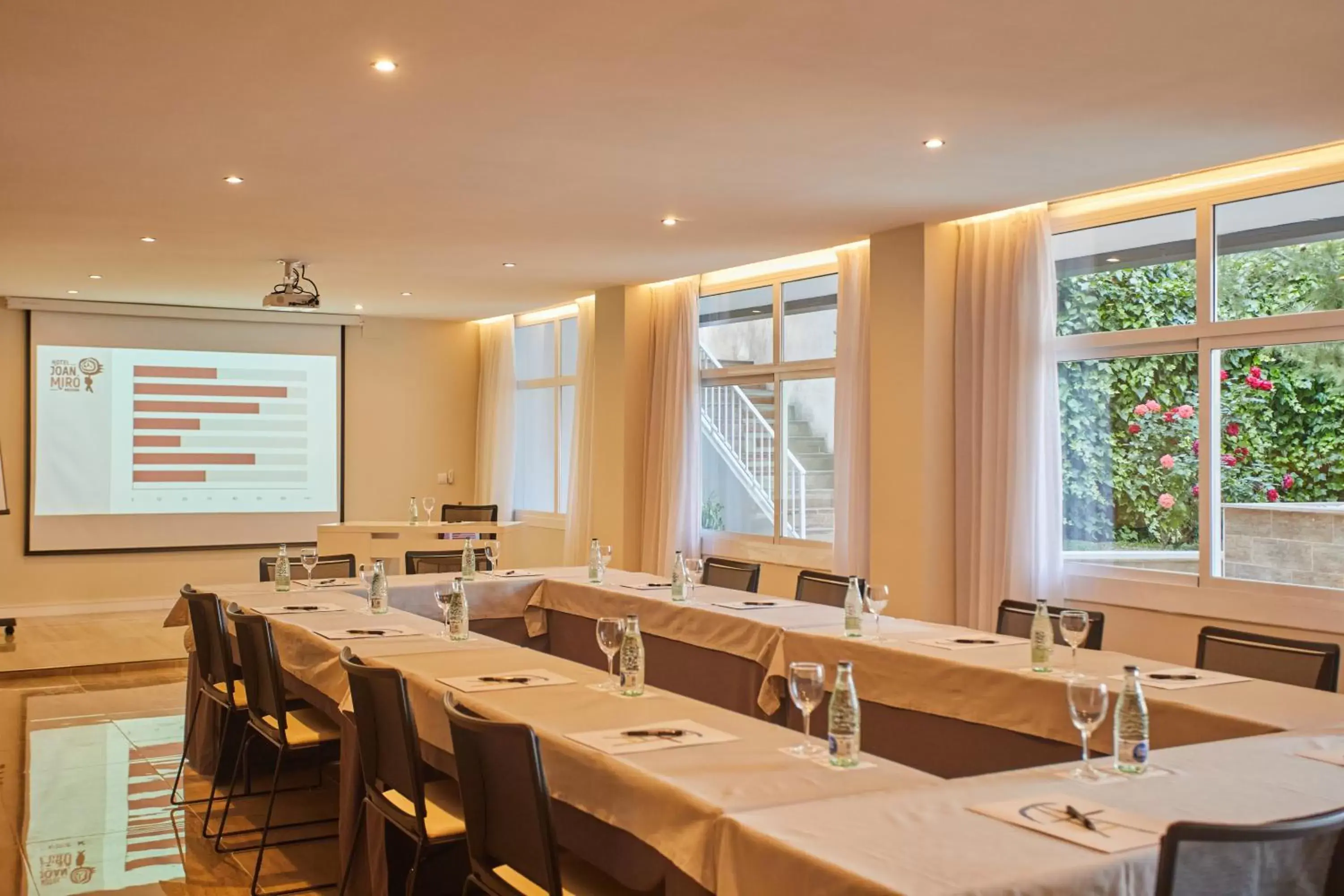 Meeting/conference room in Hotel Joan Miró Museum