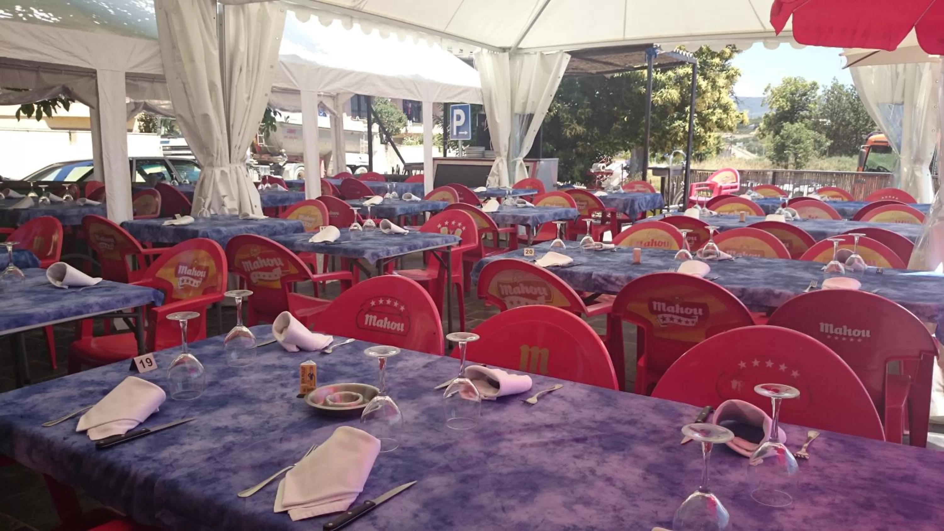 Restaurant/places to eat in Tierra De Lobos