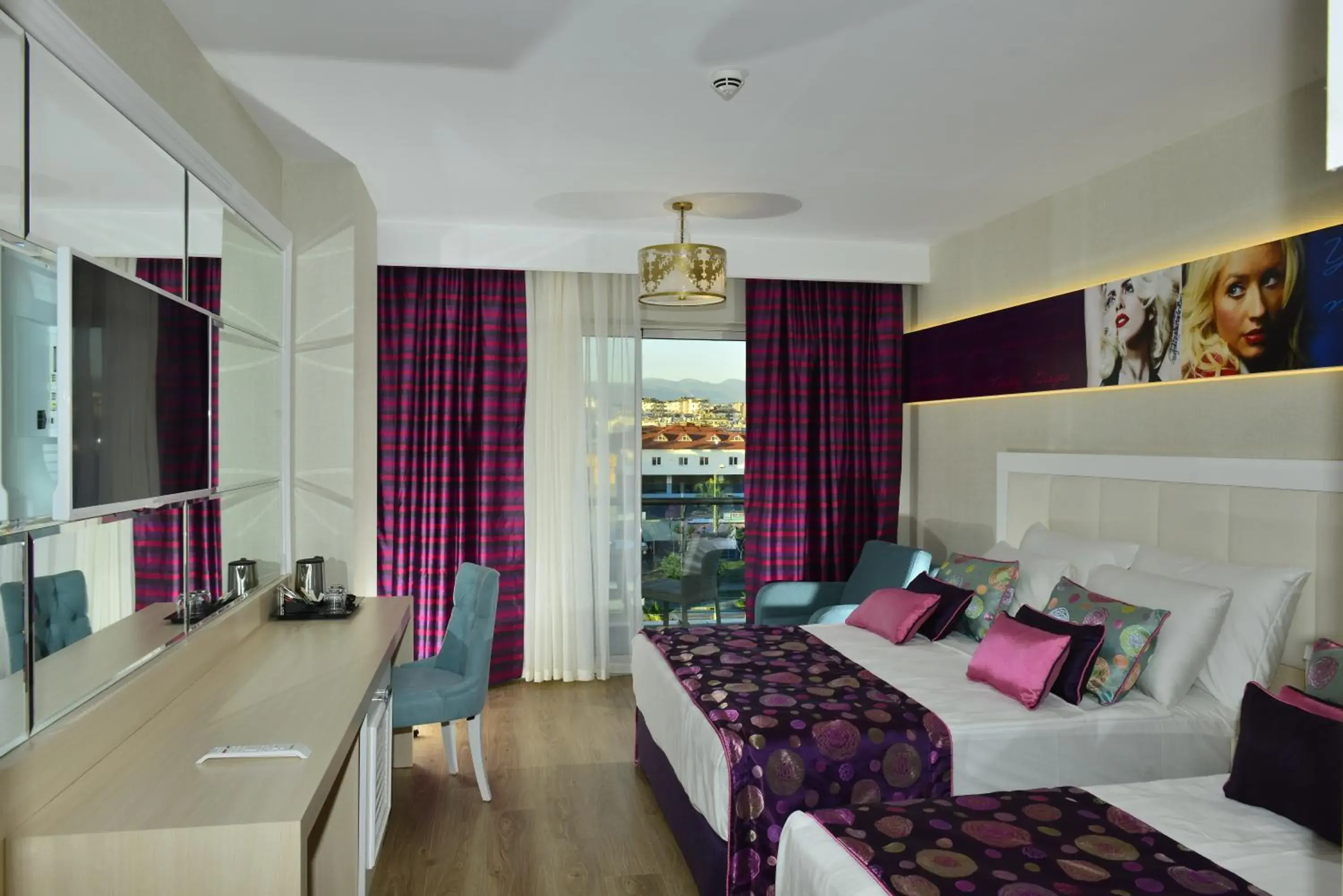Property building, Bed in Azura Deluxe Resort & Spa - Ultra All Inclusive