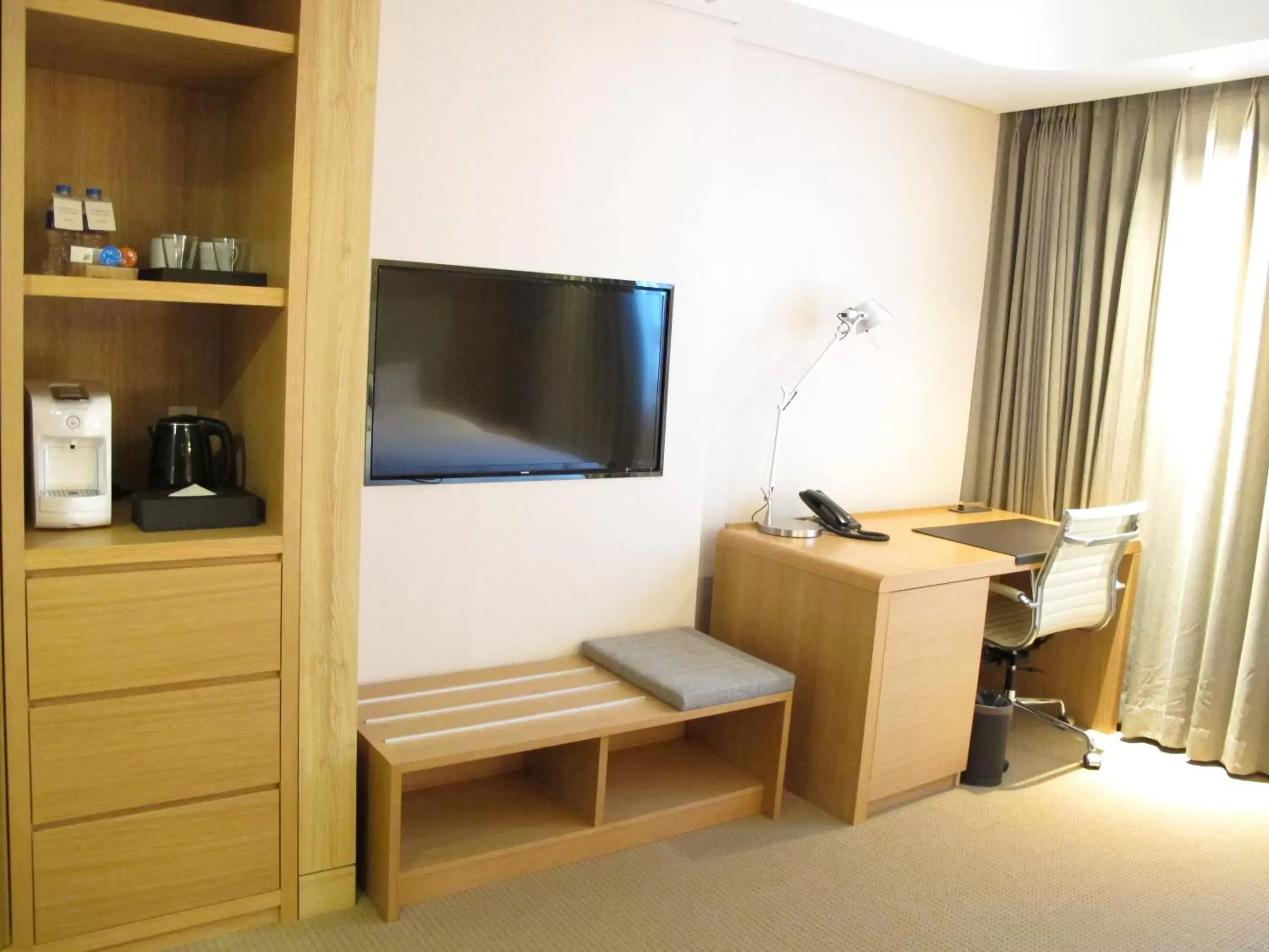 TV and multimedia, TV/Entertainment Center in Acube Hotel Dongdaemun