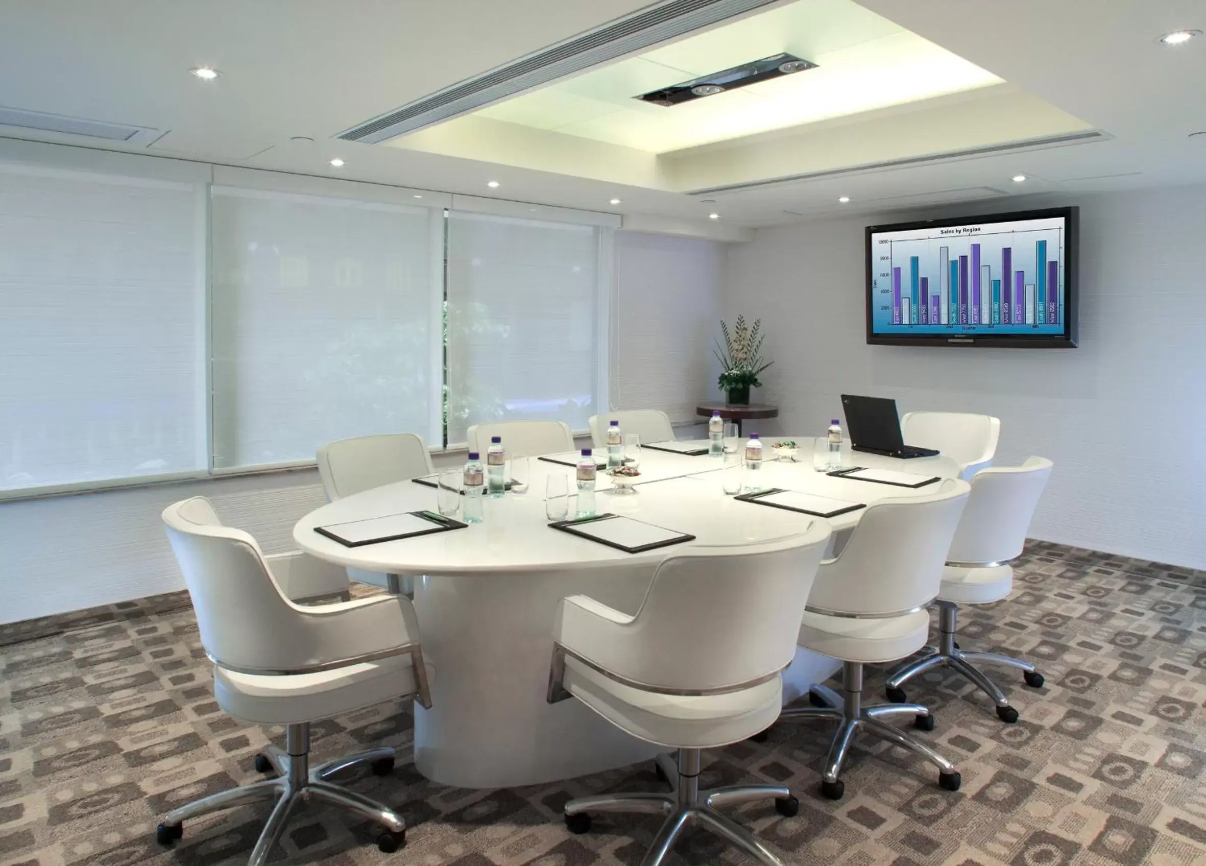Business facilities, Business Area/Conference Room in Regal Kowloon Hotel
