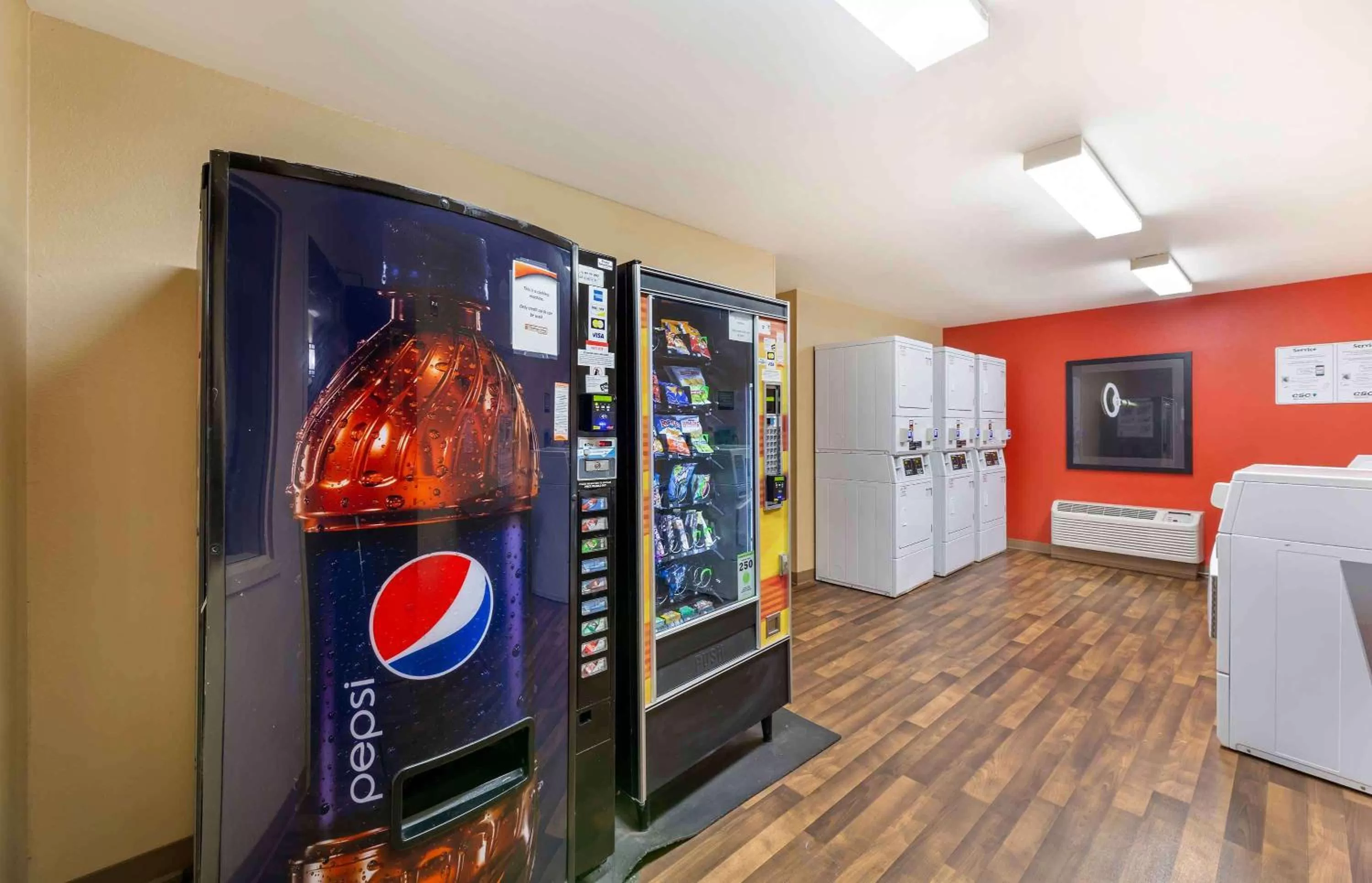 Property building in Extended Stay America Suites - Cleveland - Brooklyn